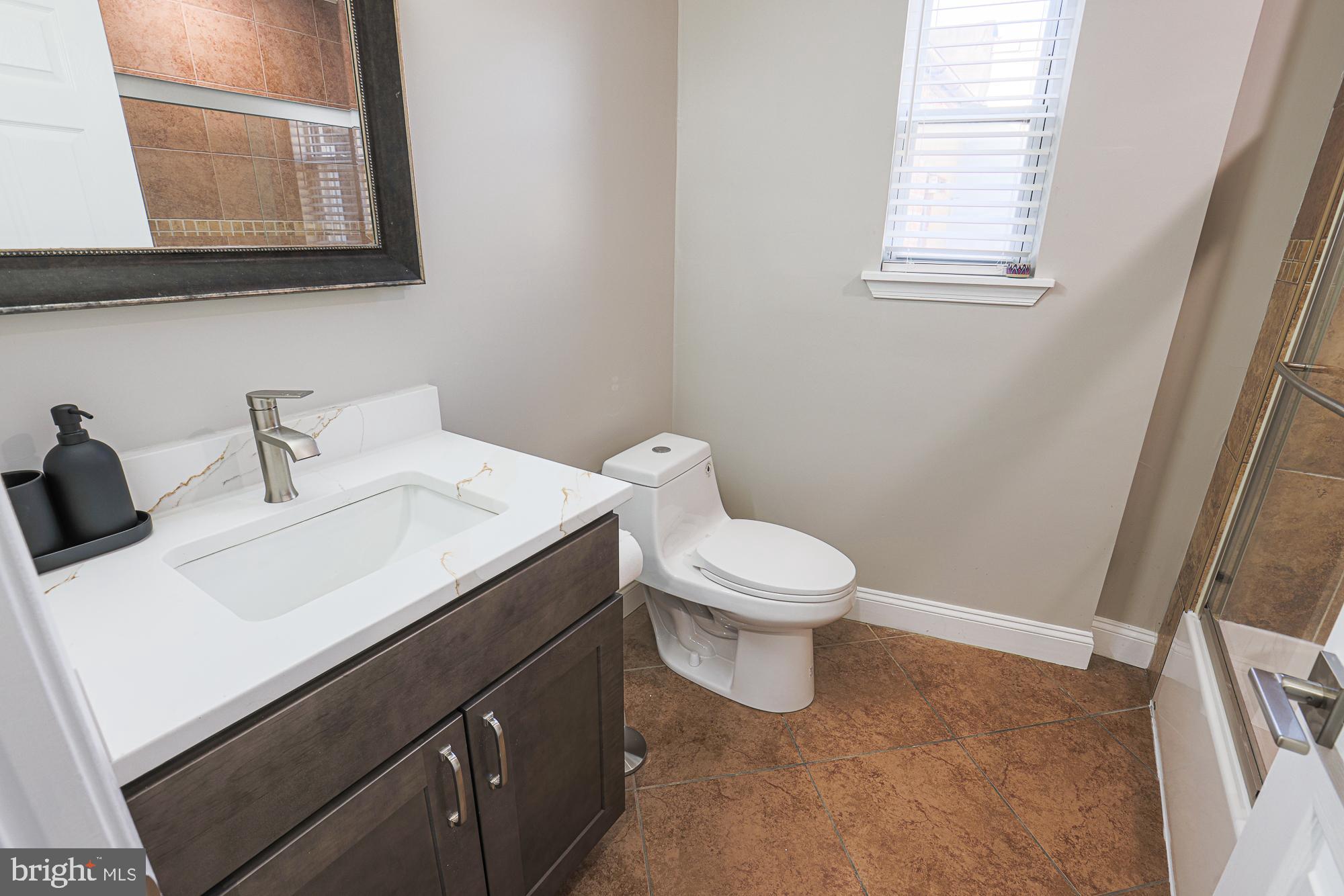 SANDTOWN-WINCHESTER - Residential