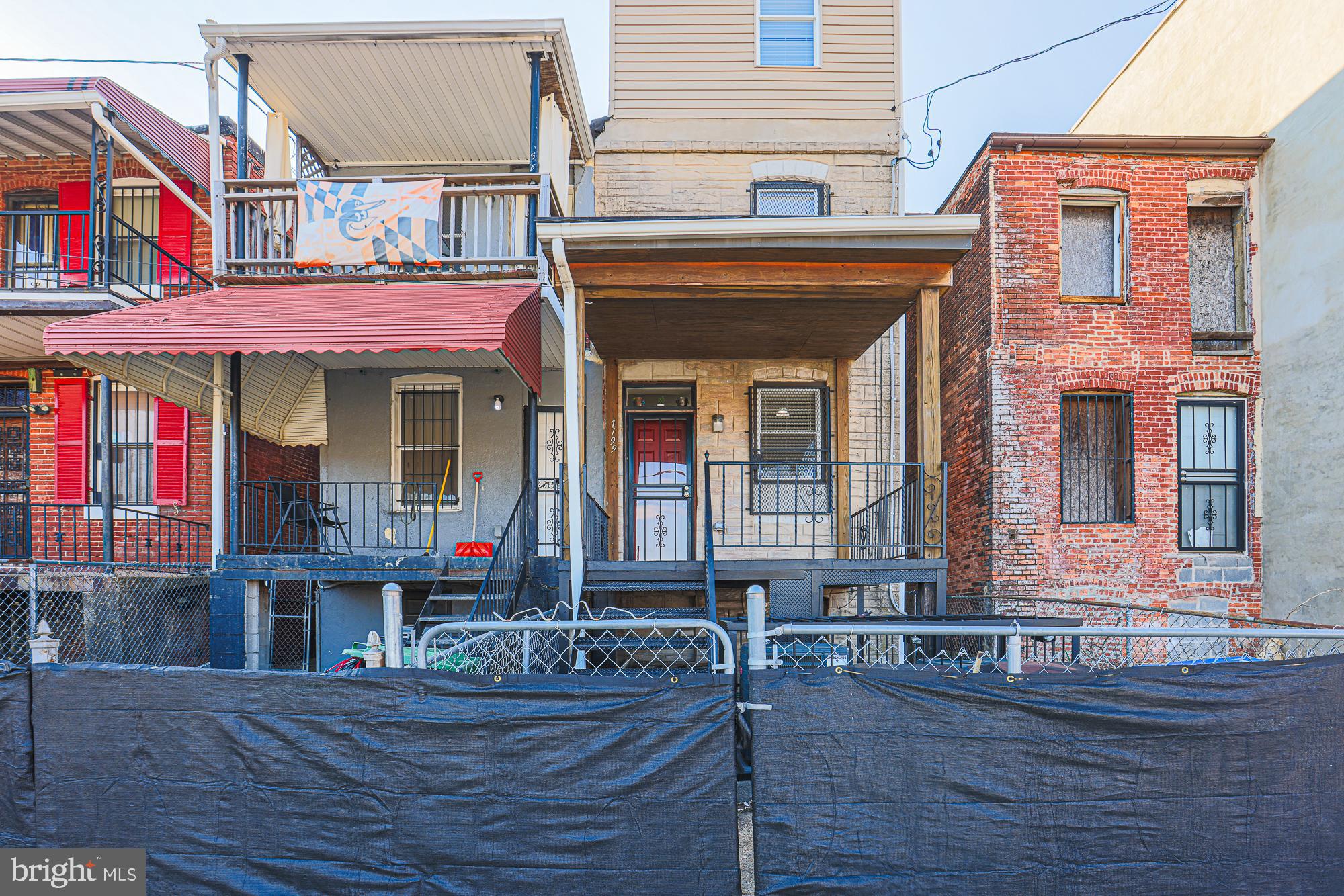 SANDTOWN-WINCHESTER - Residential