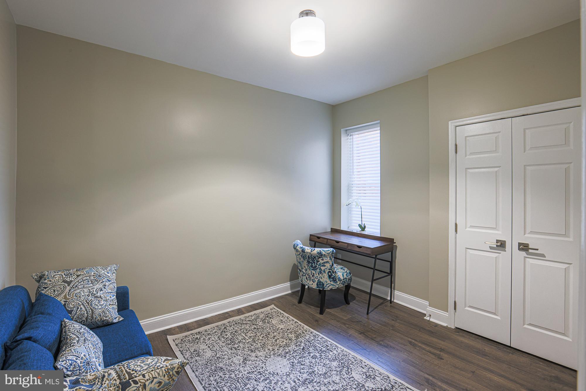 SANDTOWN-WINCHESTER - Residential