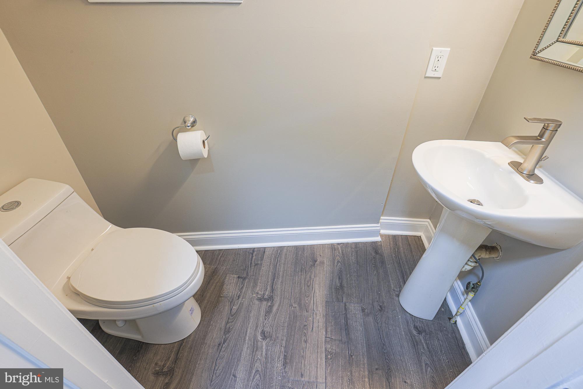 SANDTOWN-WINCHESTER - Residential