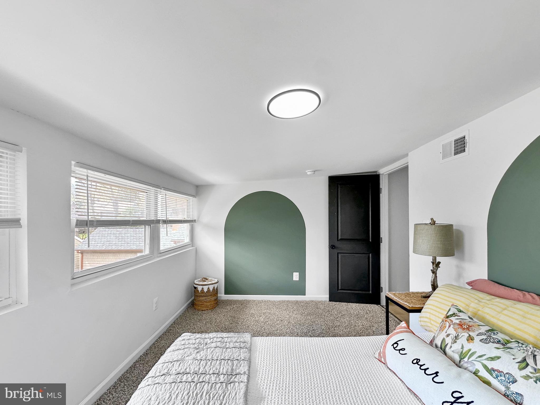 RIVERDALE PARK - Residential