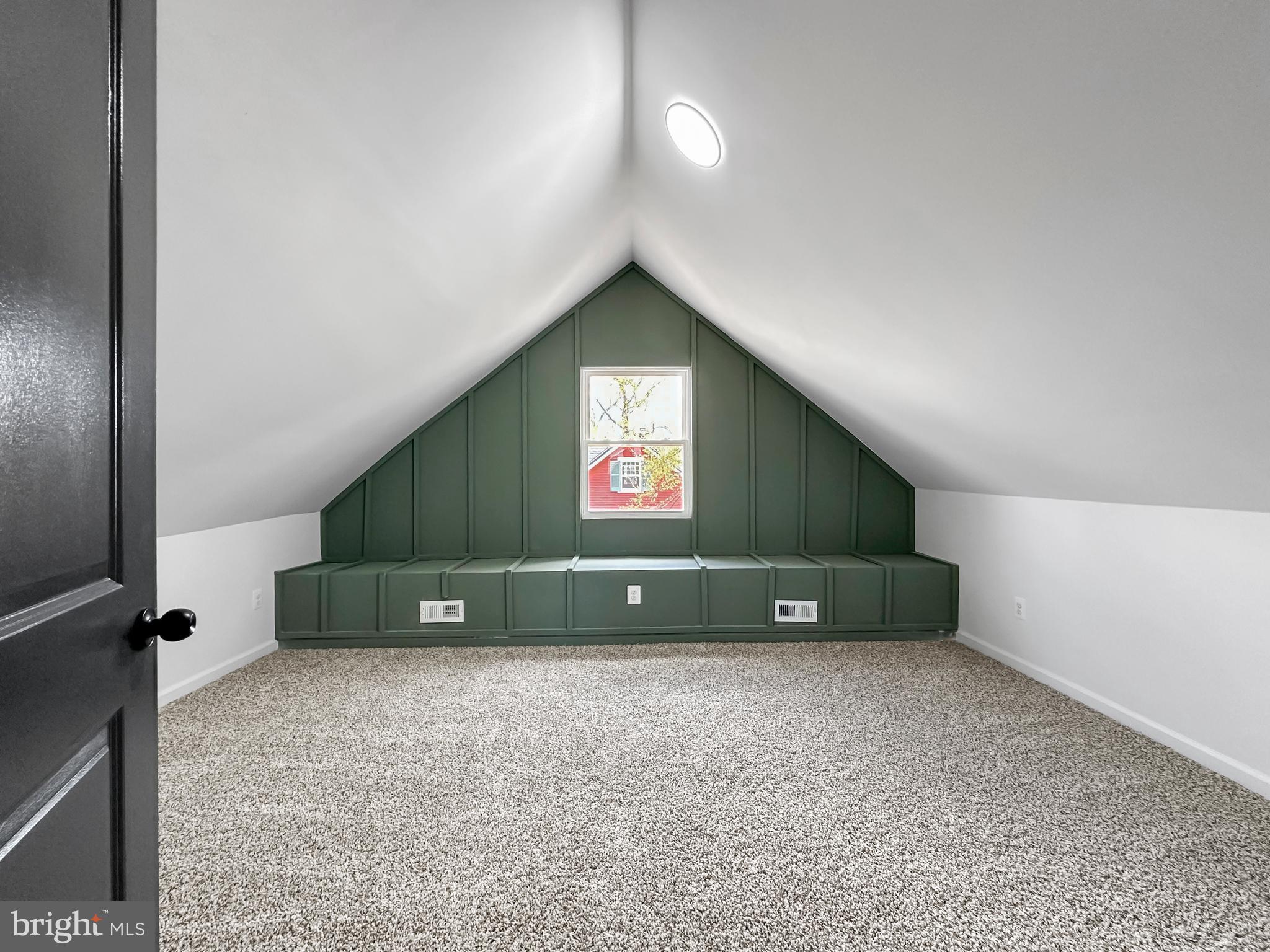 RIVERDALE PARK - Residential