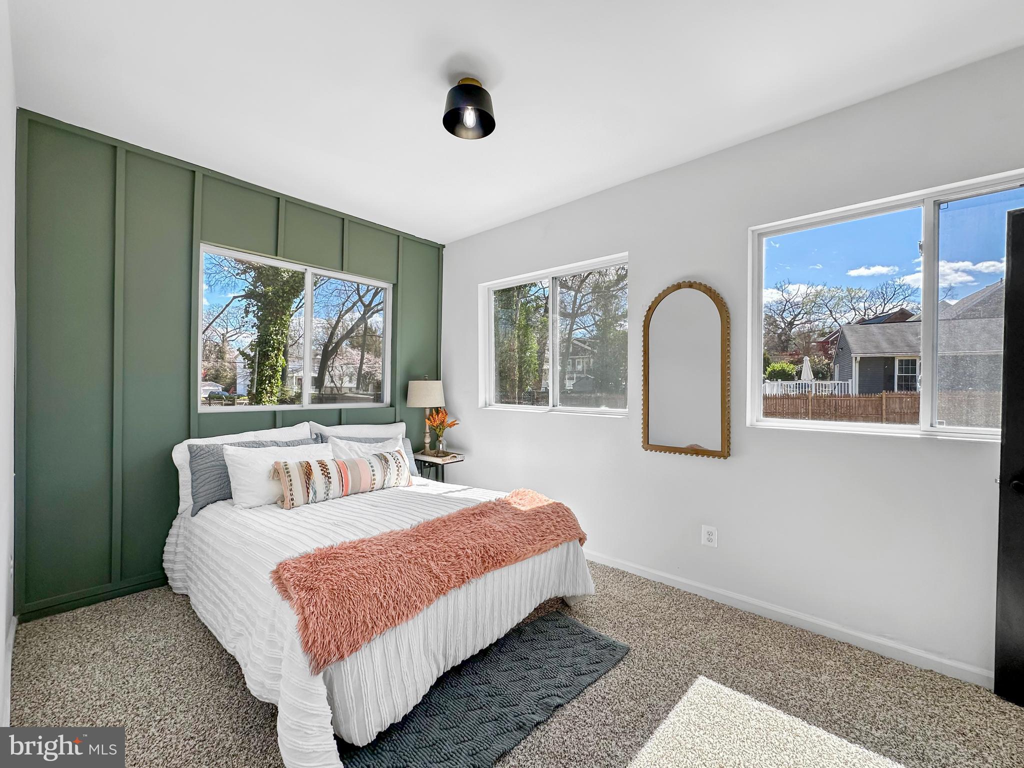 RIVERDALE PARK - Residential