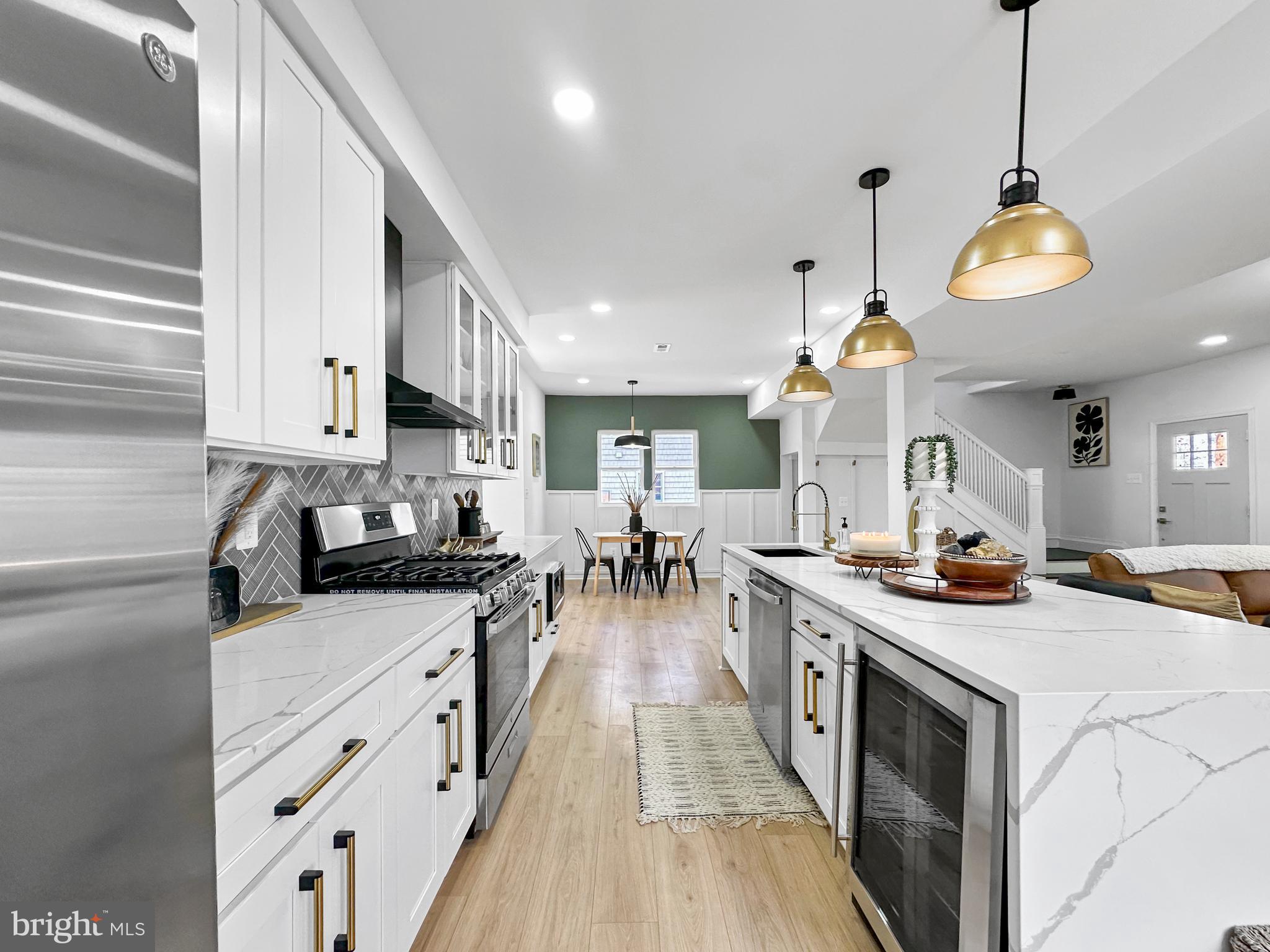 RIVERDALE PARK - Residential