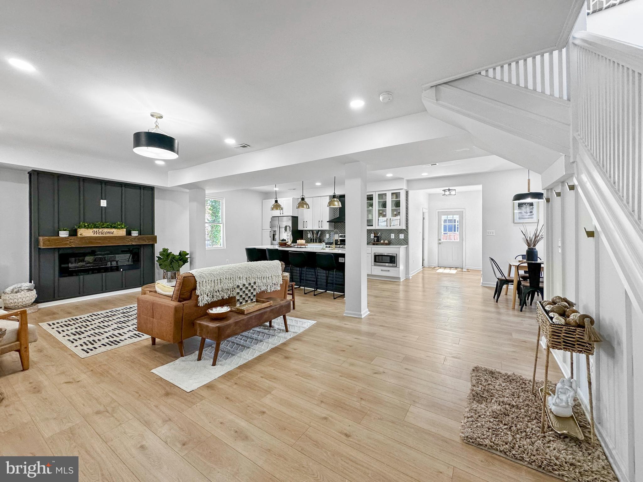 RIVERDALE PARK - Residential