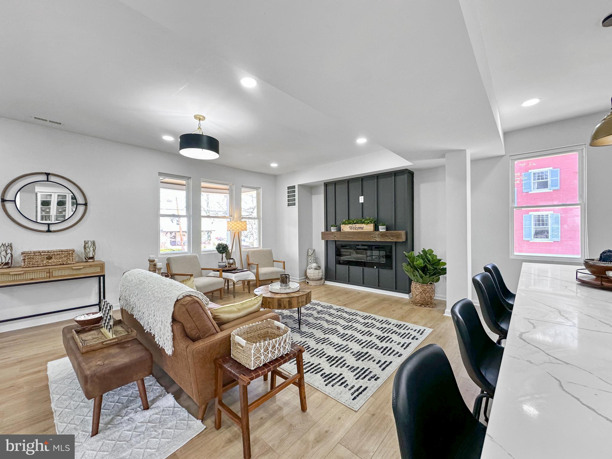 RIVERDALE PARK - Residential