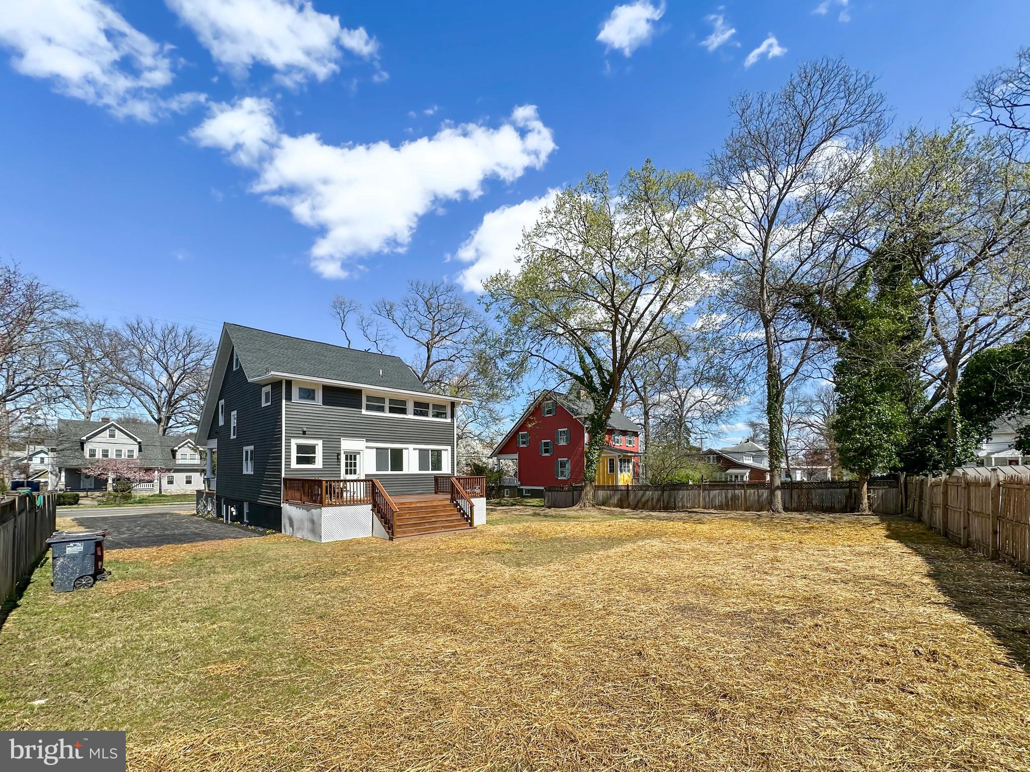 RIVERDALE PARK - Residential