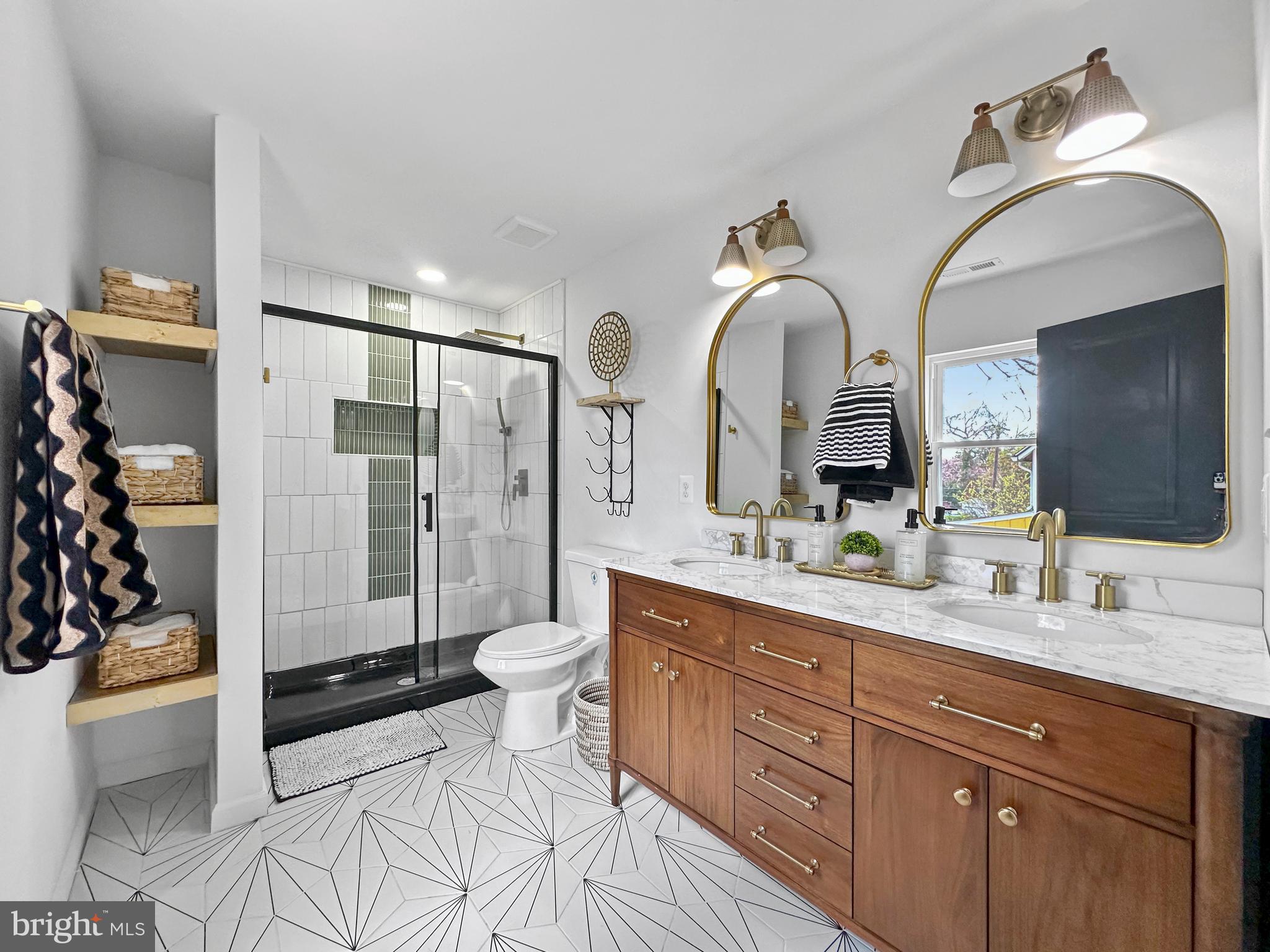 RIVERDALE PARK - Residential