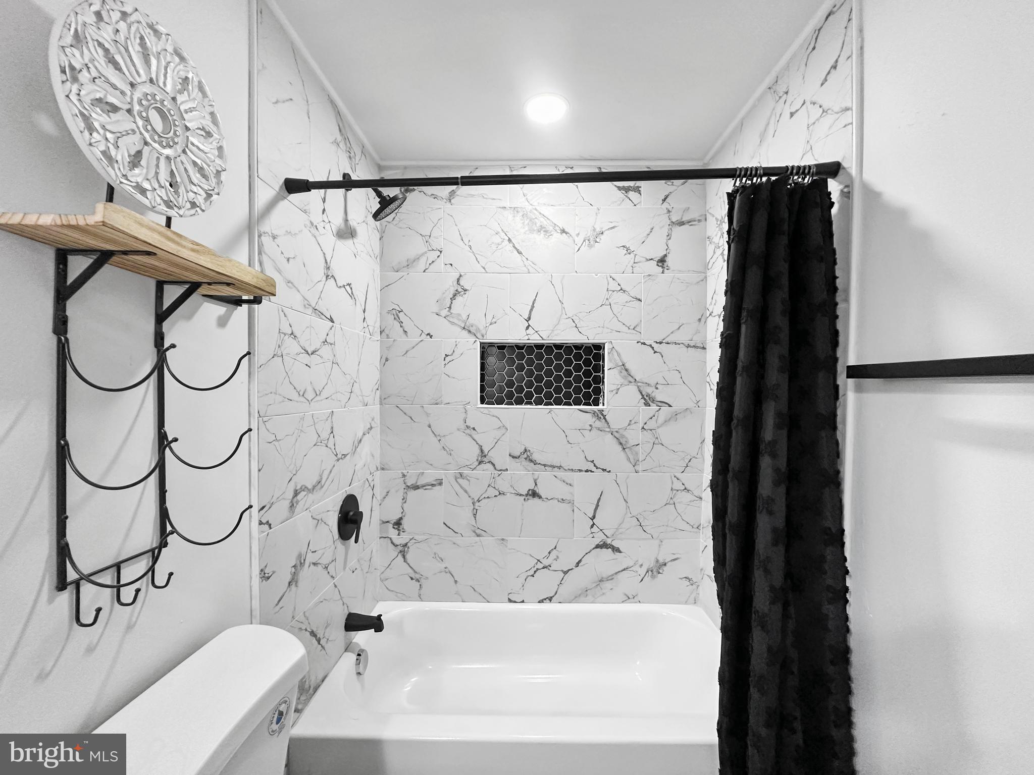 RIVERDALE PARK - Residential