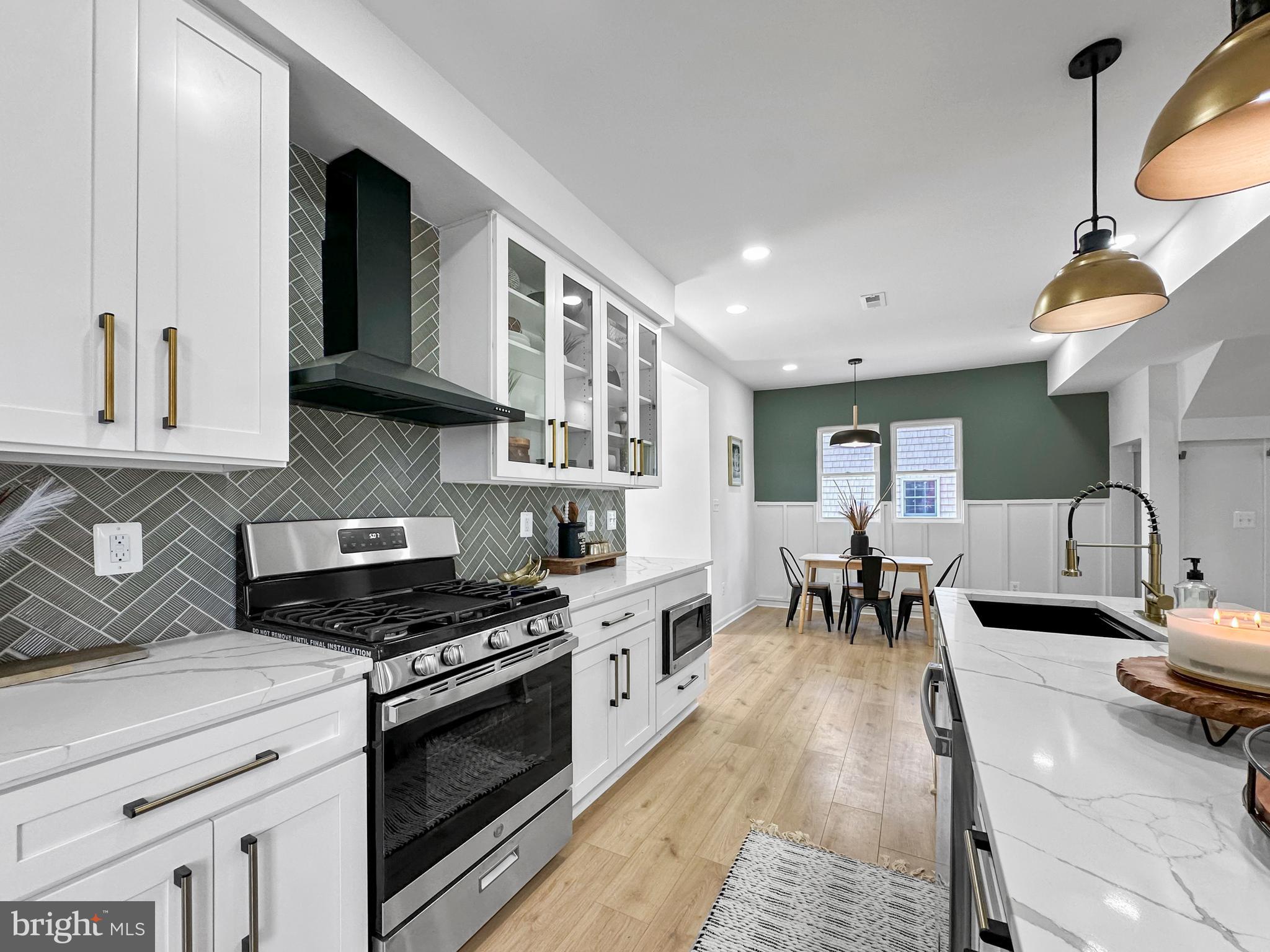 RIVERDALE PARK - Residential