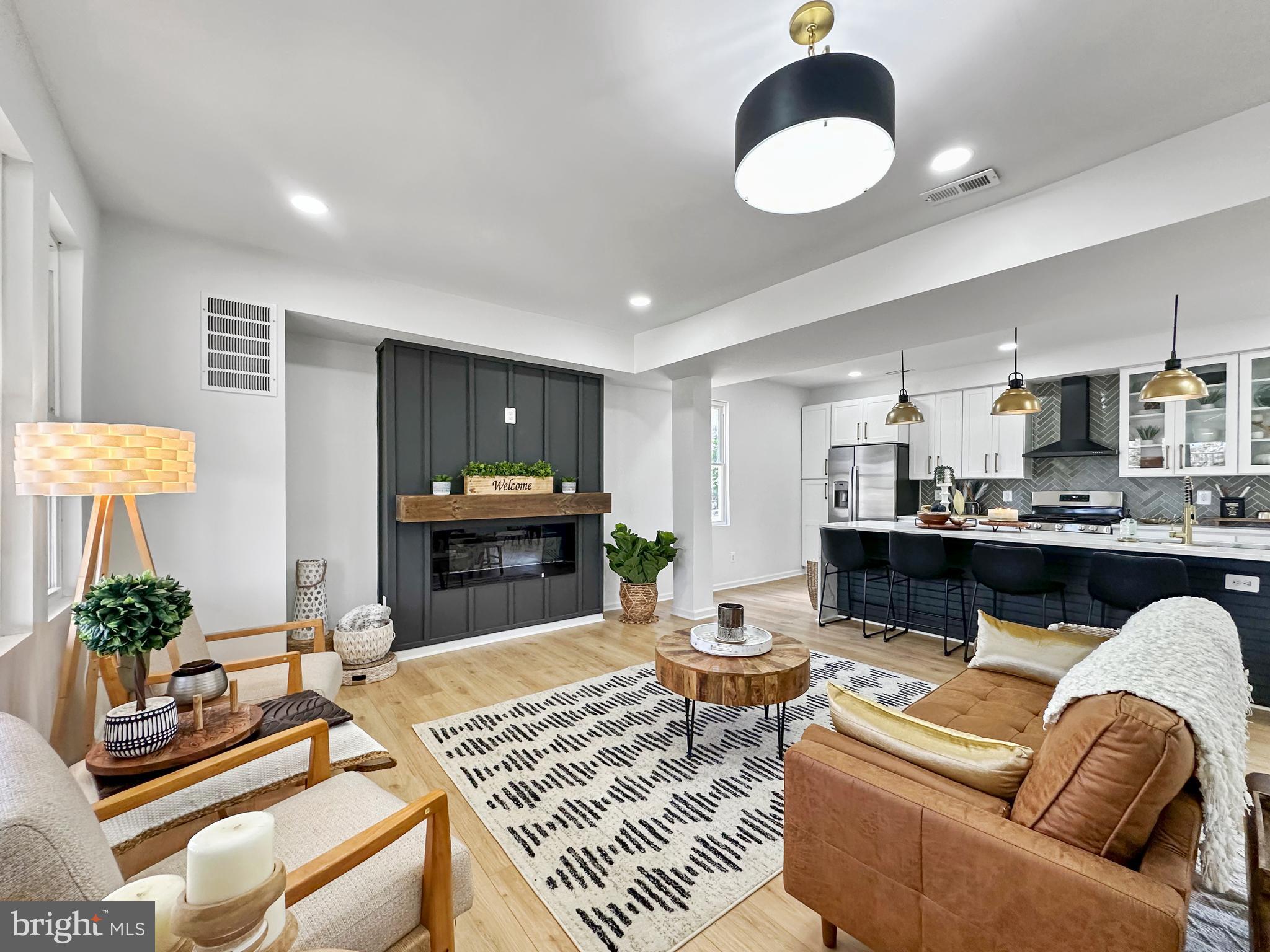 RIVERDALE PARK - Residential