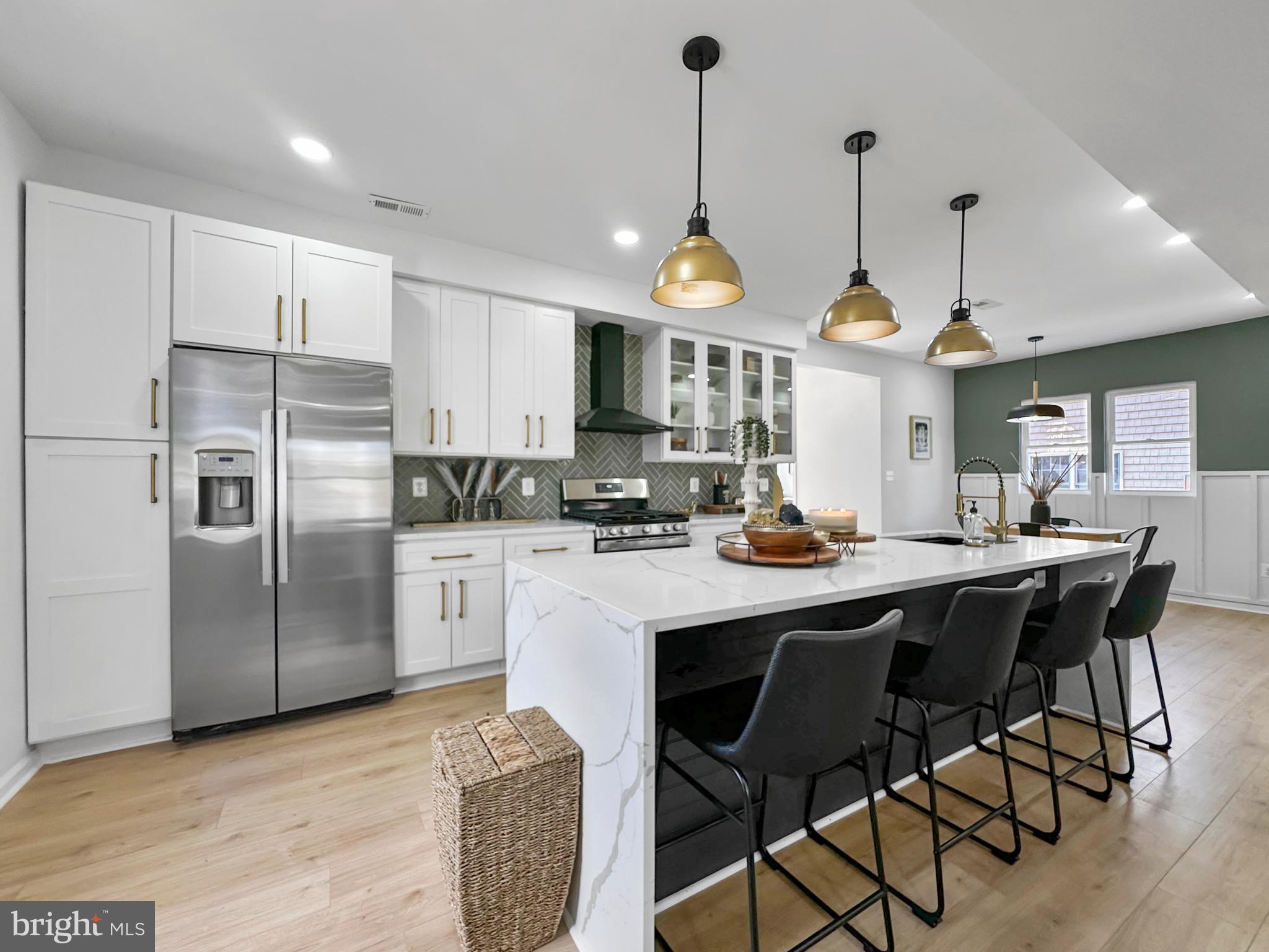 RIVERDALE PARK - Residential