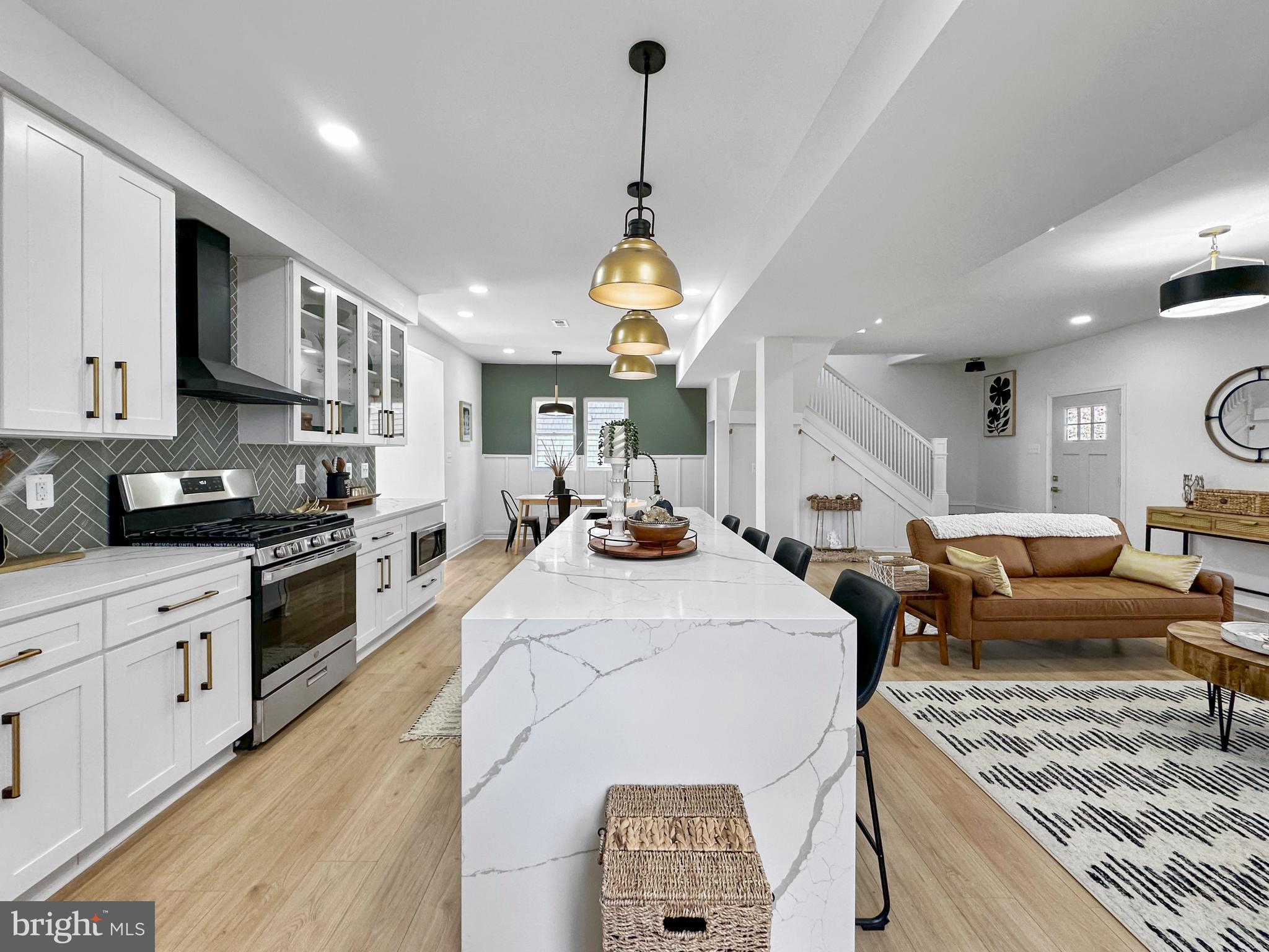 RIVERDALE PARK - Residential