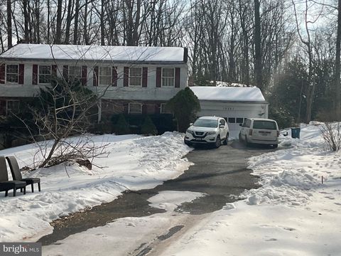 12321 FOLKSTONE DRIVE HERNDON VA 20171