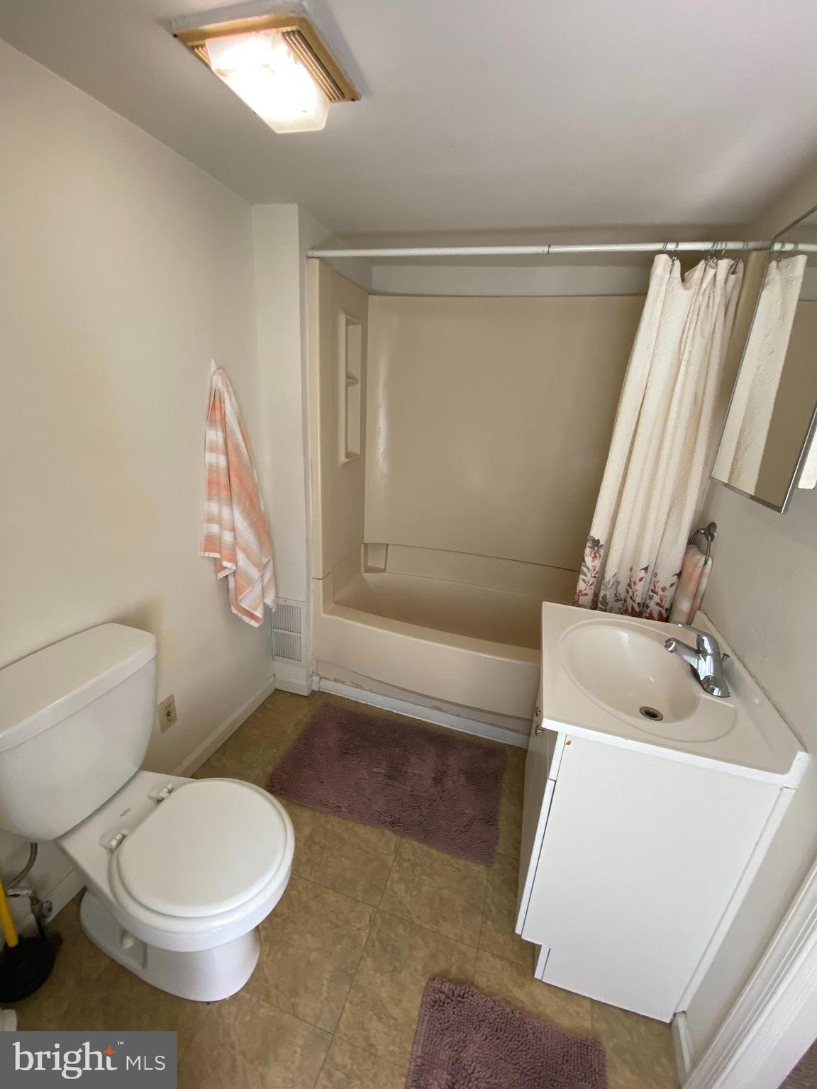 MANAYUNK - Residential Lease