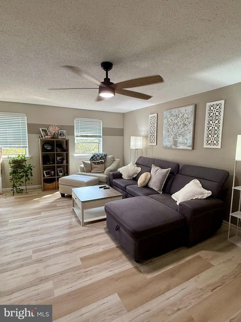 167 WOODSTREAM CONDO 167 JEFFERSONVILLE PA 19403