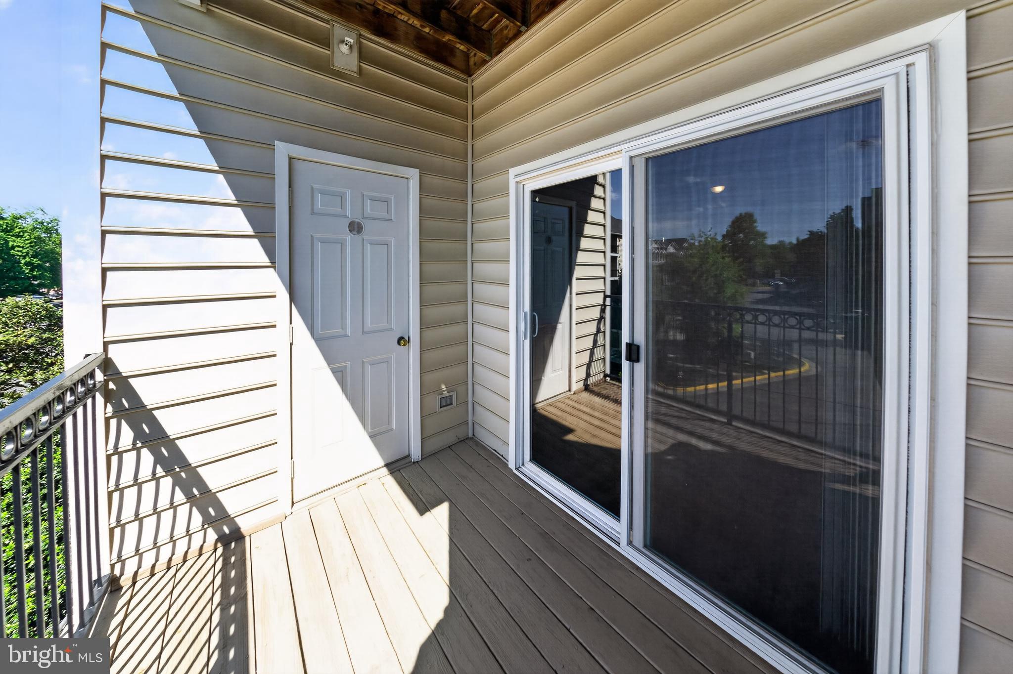 GATES OF MCLEAN - Residential
