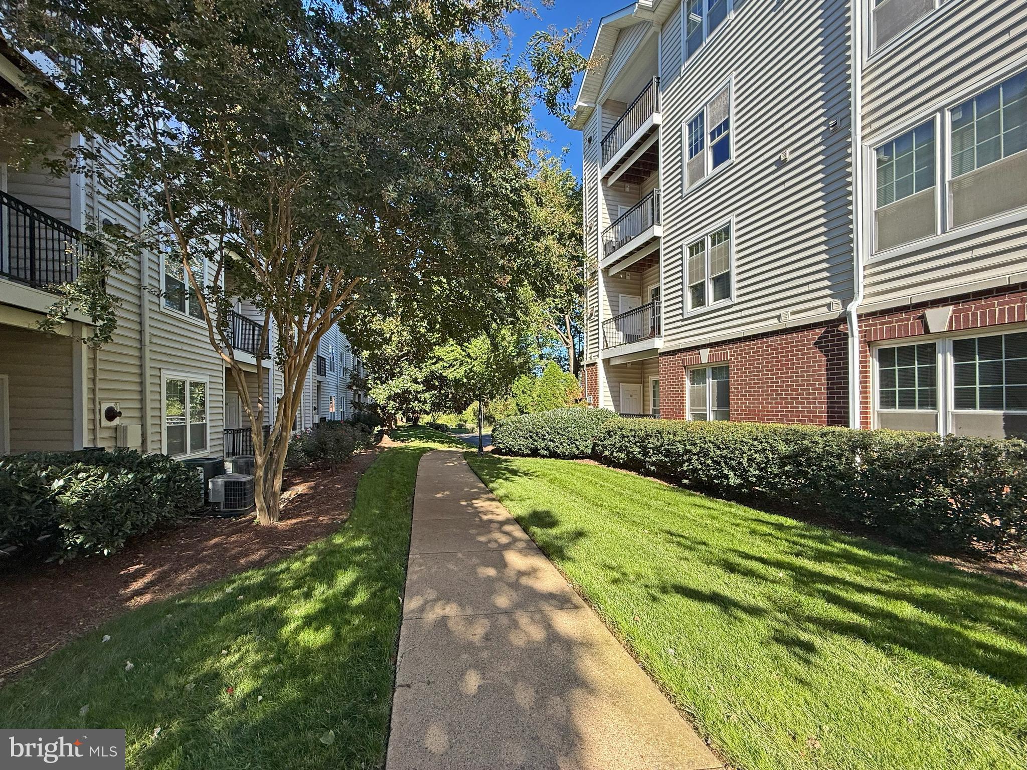 GATES OF MCLEAN - Residential
