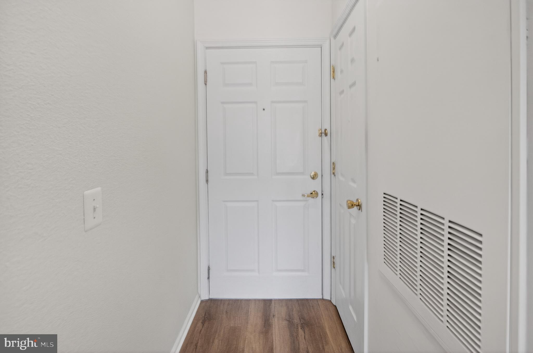 GATES OF MCLEAN - Residential