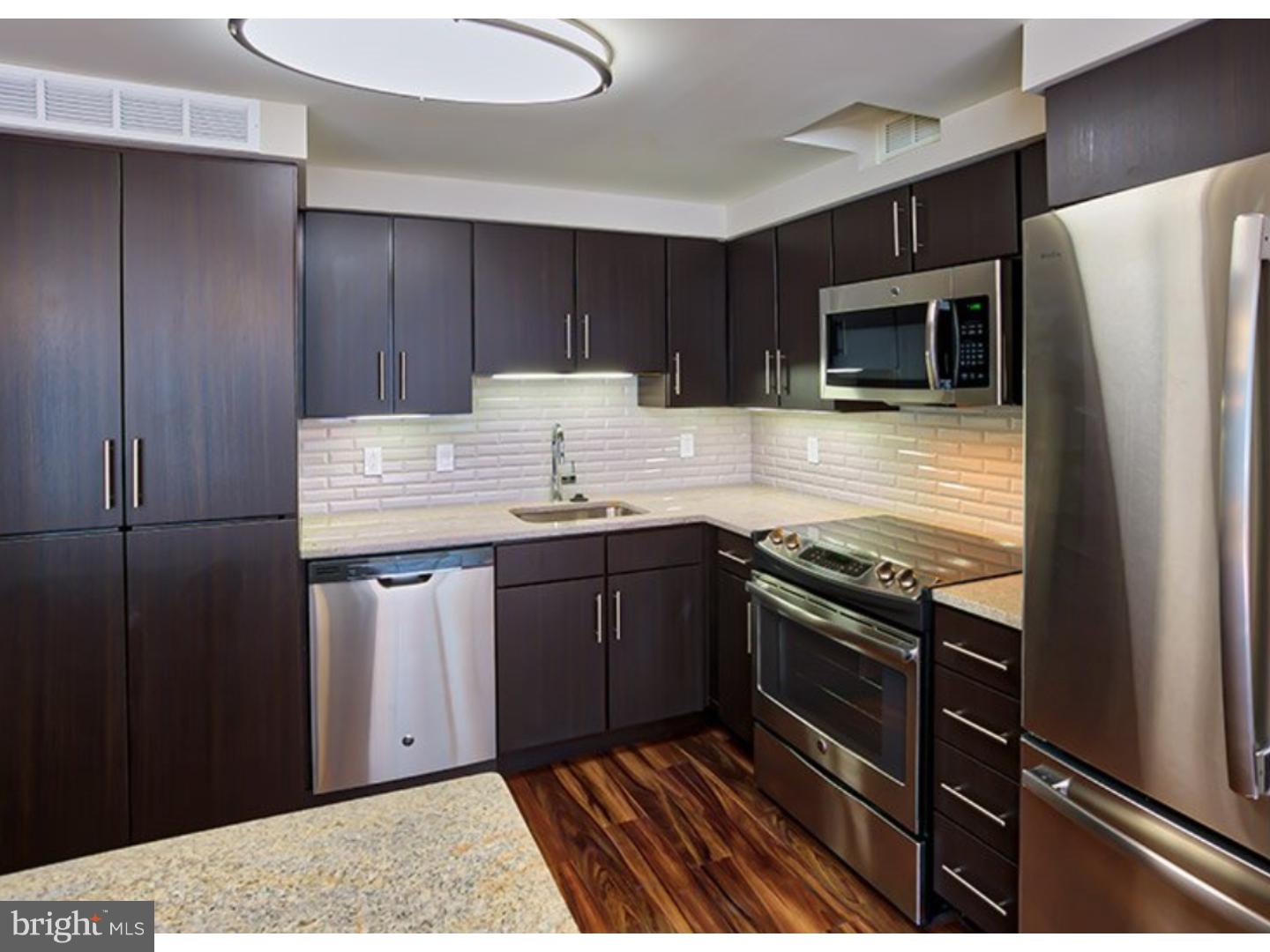 CENTER CITY - Residential Lease