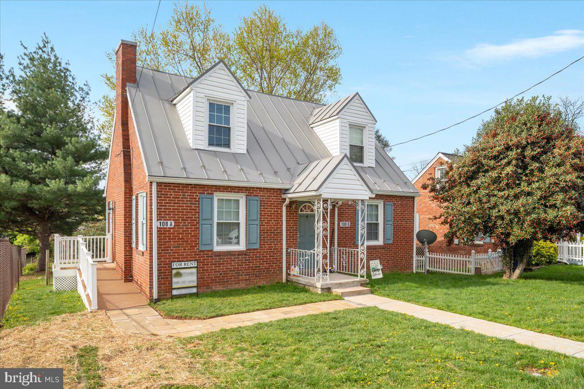 NORTH RIVER TOWN - Residential Lease