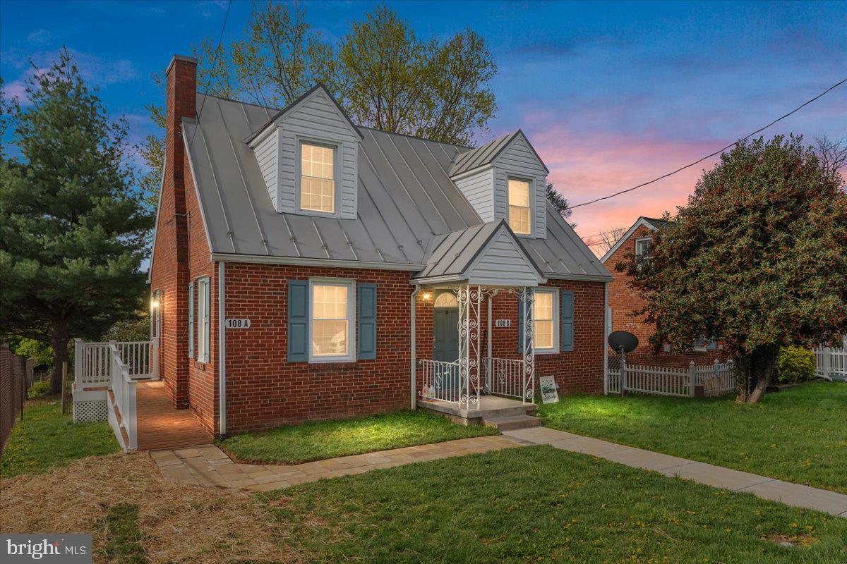 NORTH RIVER TOWN - Residential Lease