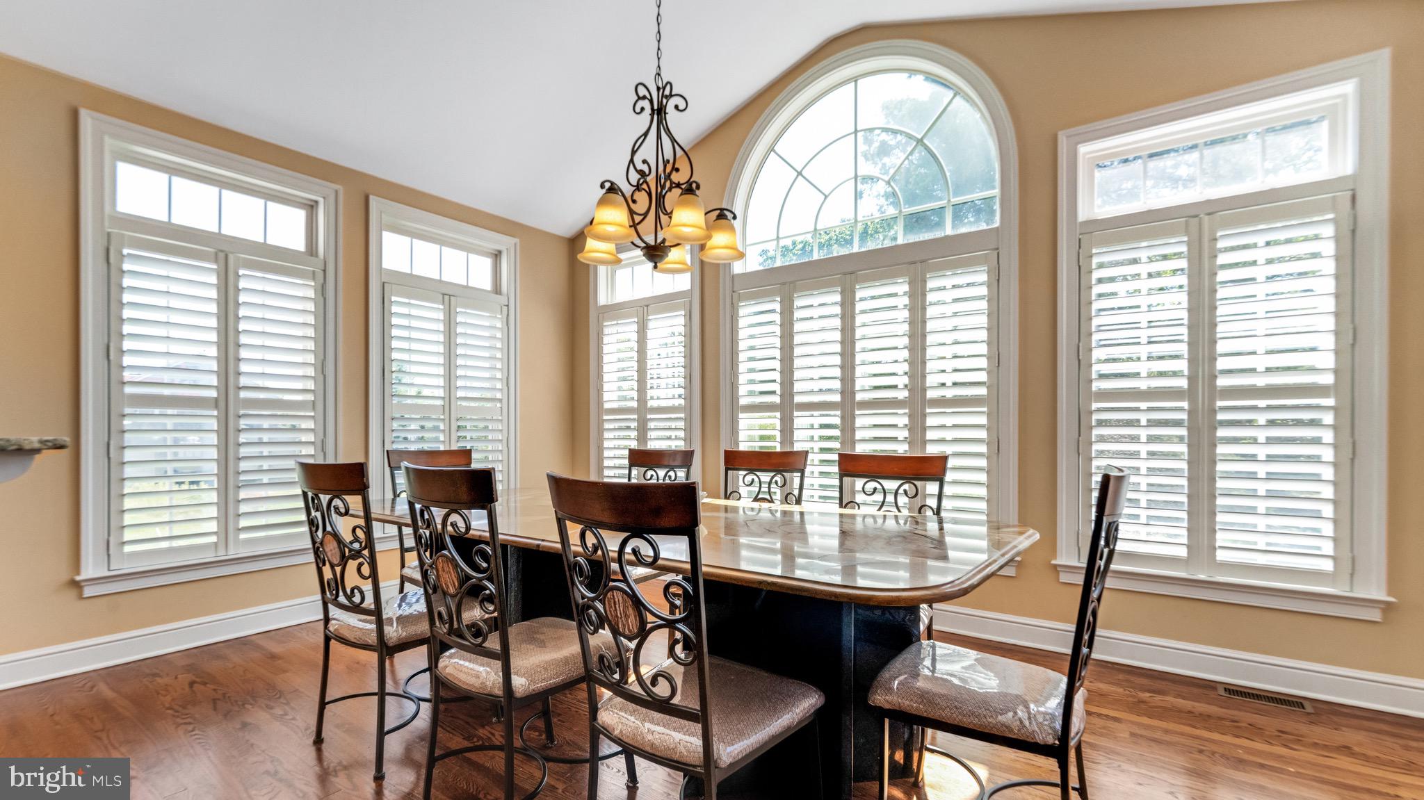 MACOBY WOODS - Residential