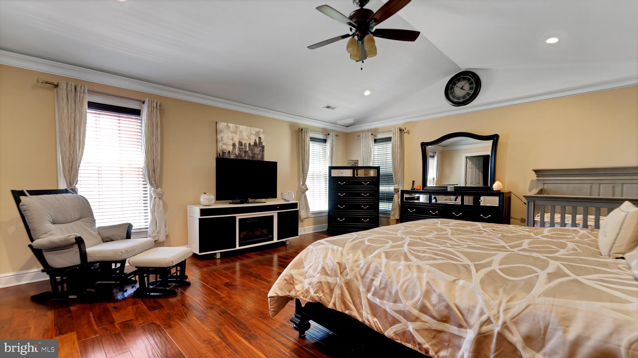 MACOBY WOODS - Residential