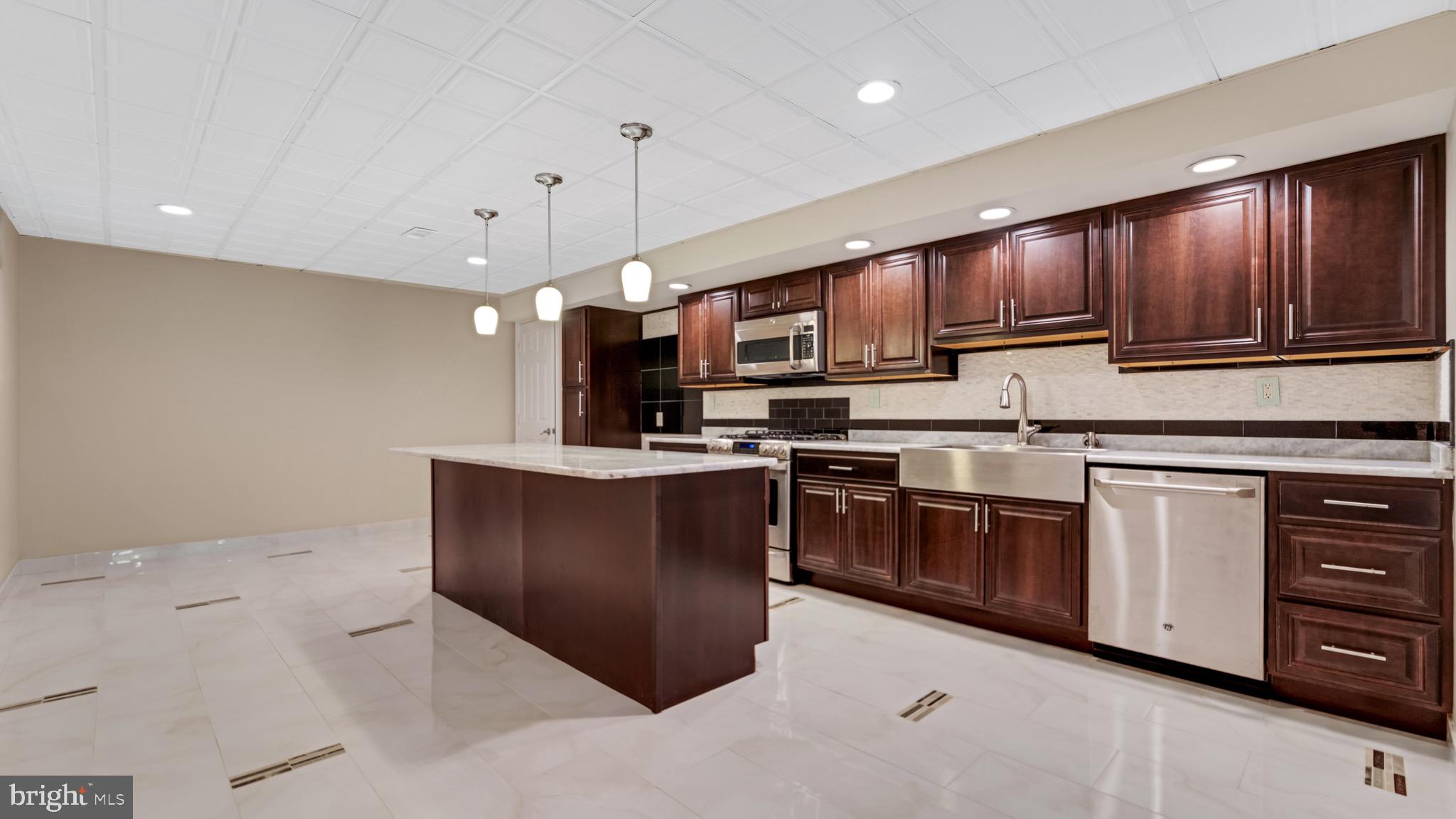 MACOBY WOODS - Residential