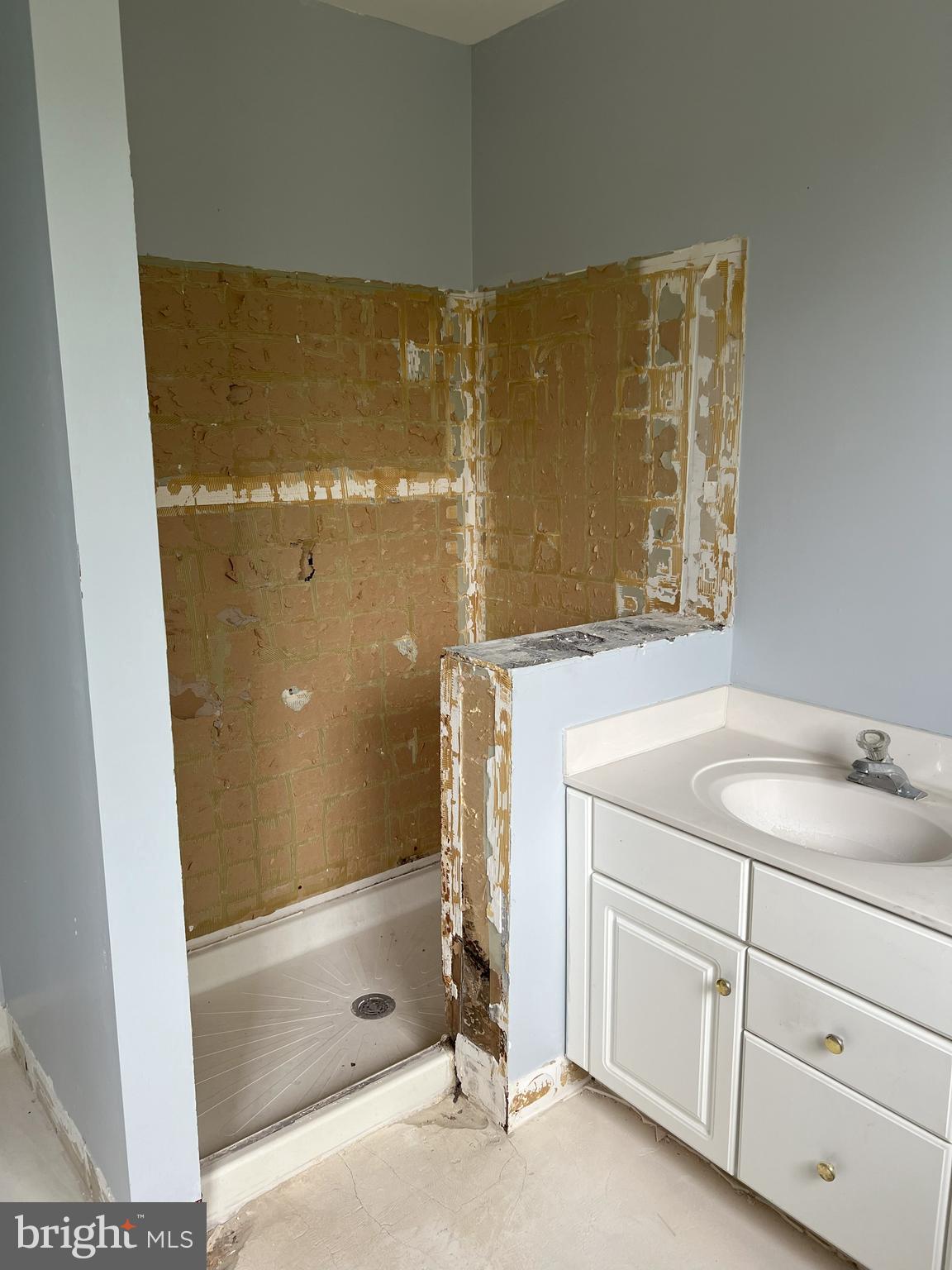 LUTHERVILLE - Residential