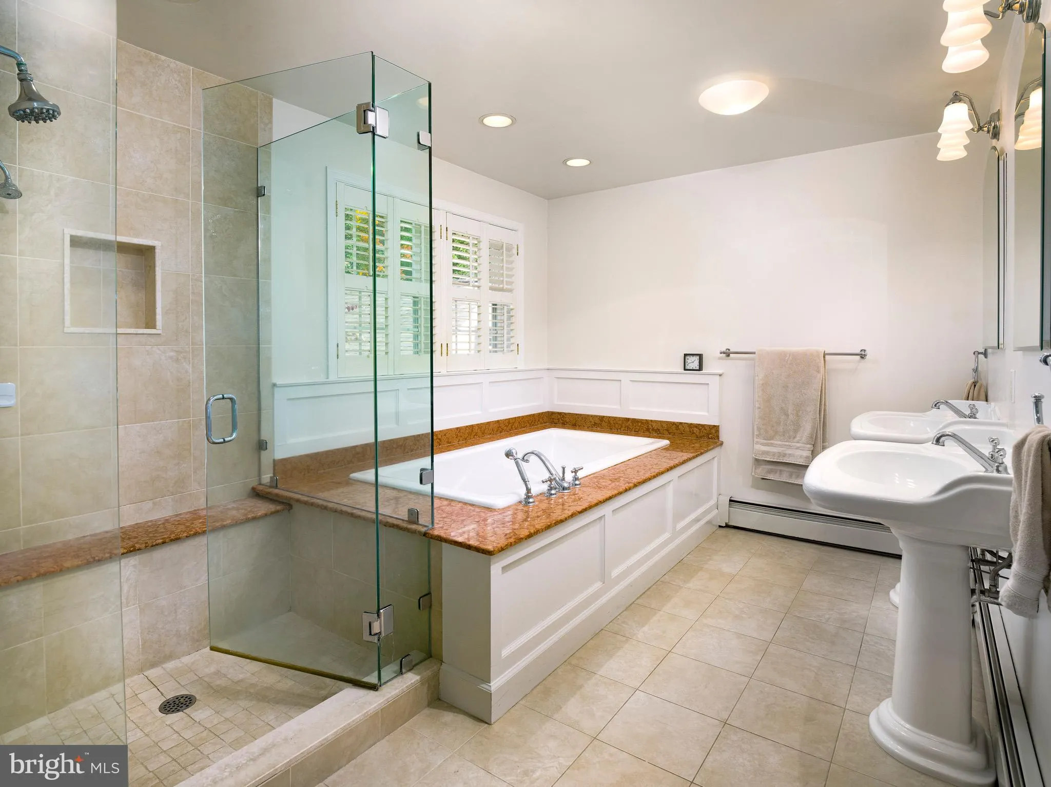 Newtown Square, Pennsylvania 19073, United States, 4 Bedrooms Bedrooms, ,4 BathroomsBathrooms,Residential,Active,229358