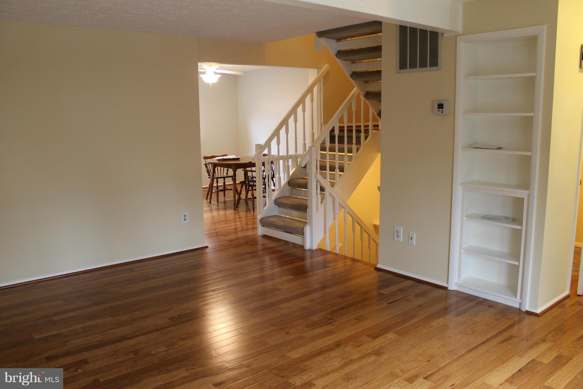 MONTIVIDEO SQUARE - Residential Lease