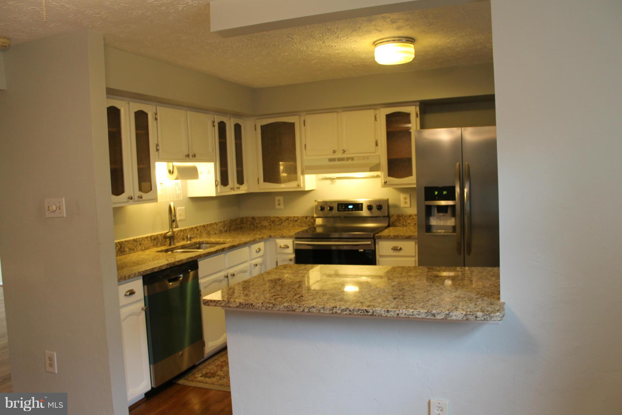 MONTIVIDEO SQUARE - Residential Lease