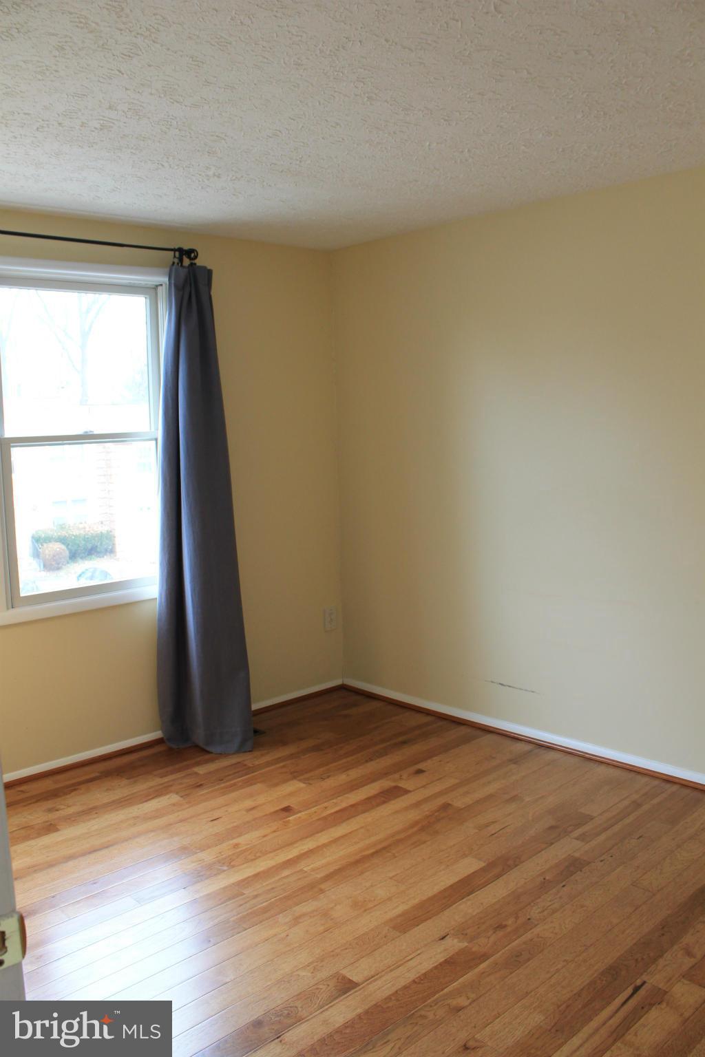 MONTIVIDEO SQUARE - Residential Lease