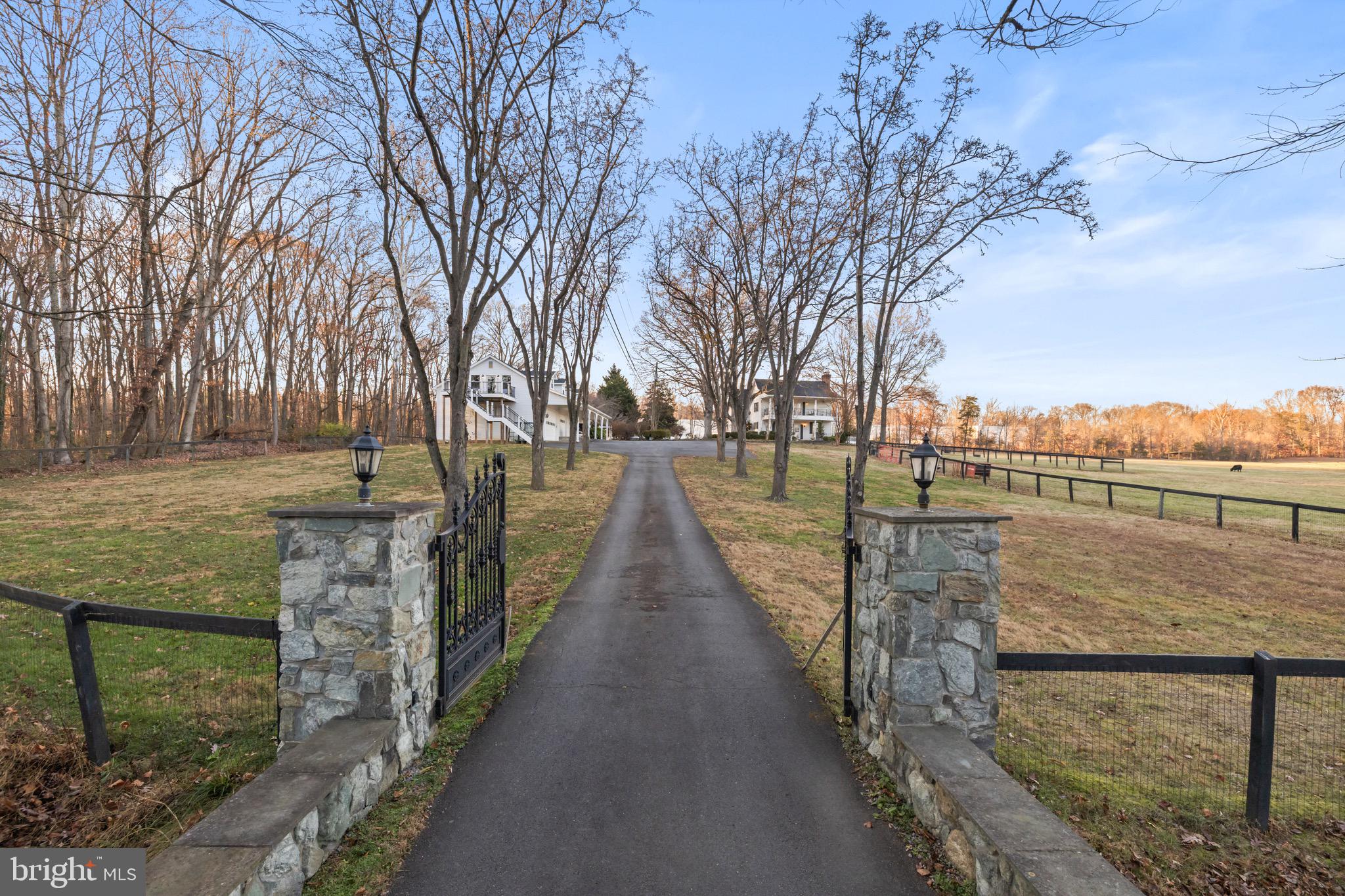 10622- 10622-10624 OLD COLCHESTER ROAD