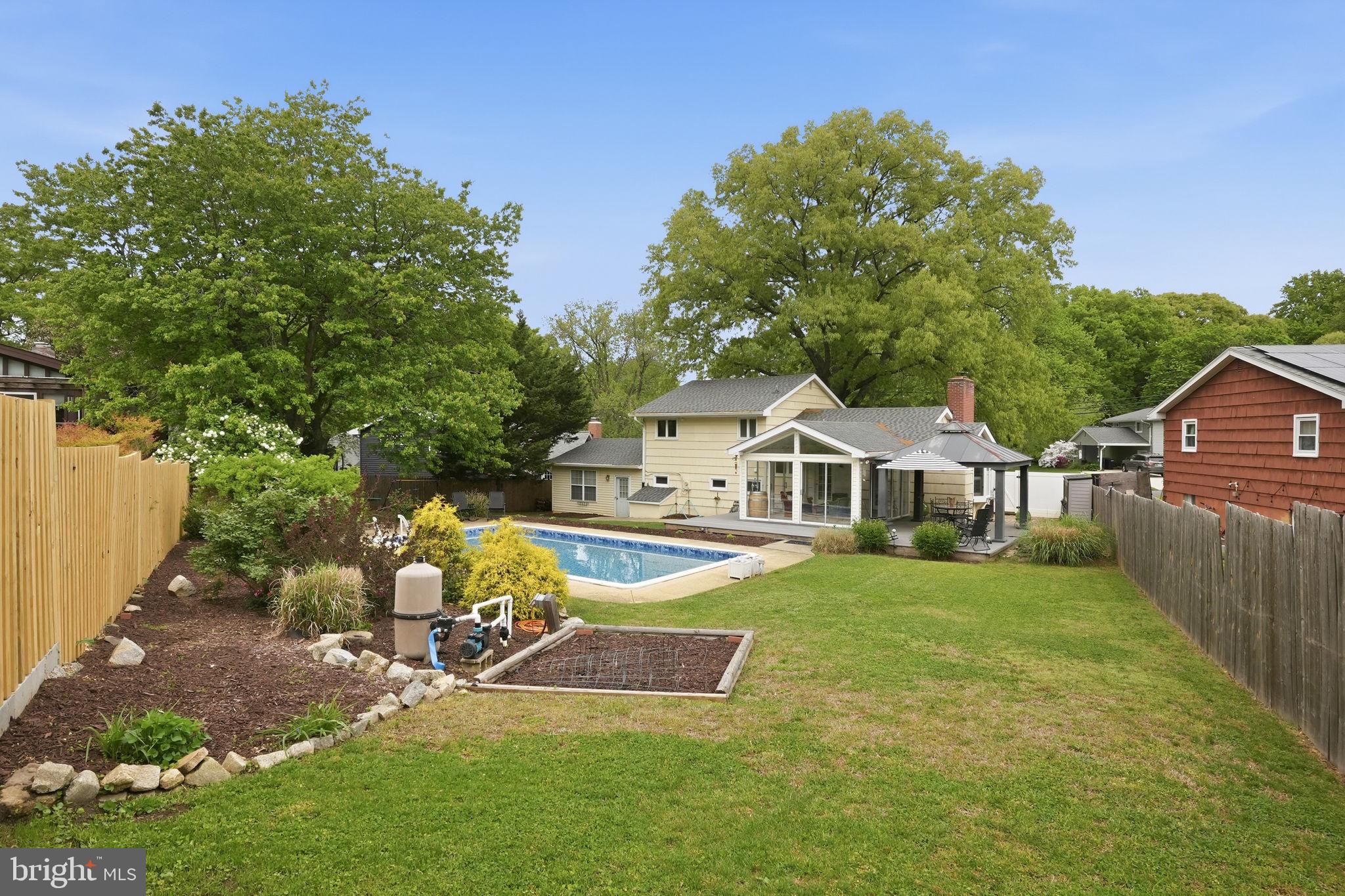 ADMIRAL HEIGHTS - Residential