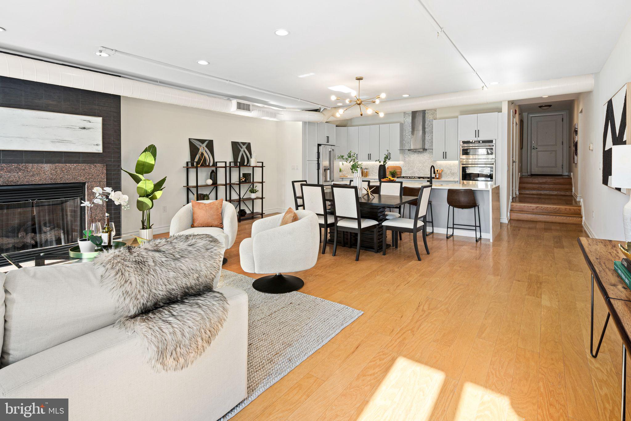 121-35 WALNUT STREET 405