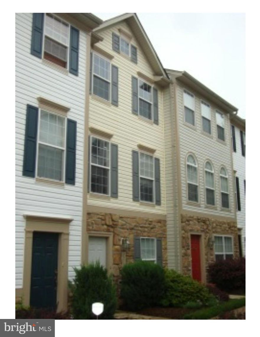 Clean and neat. Ready for new tenants. Water and sewer included in rent. Community offers pool, tennis courts, and more. Entry level bedroom. Upper most level has two bedrooms and two full baths. New laminate flooring in lower level.Gas Fireplace. Deck off kitchen, Fenced patio area in back yard.