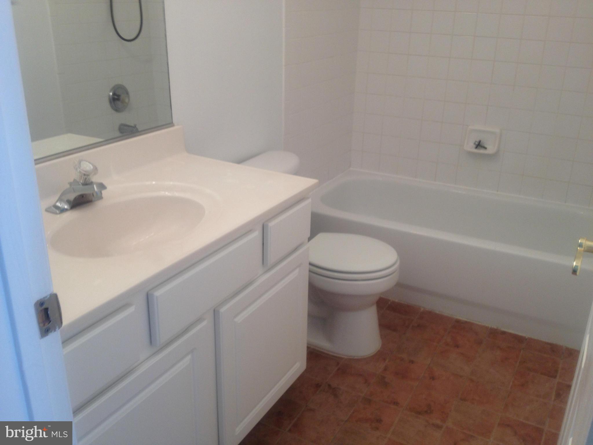 SHERBROOKE II TH CONDO - Residential Lease