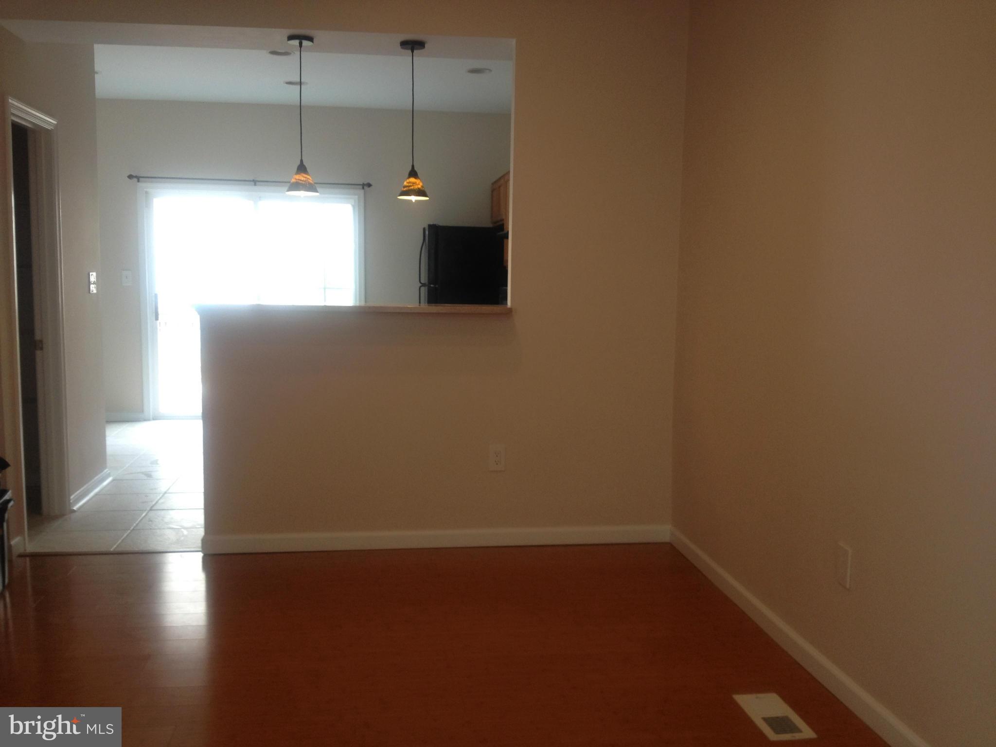 SHERBROOKE II TH CONDO - Residential Lease