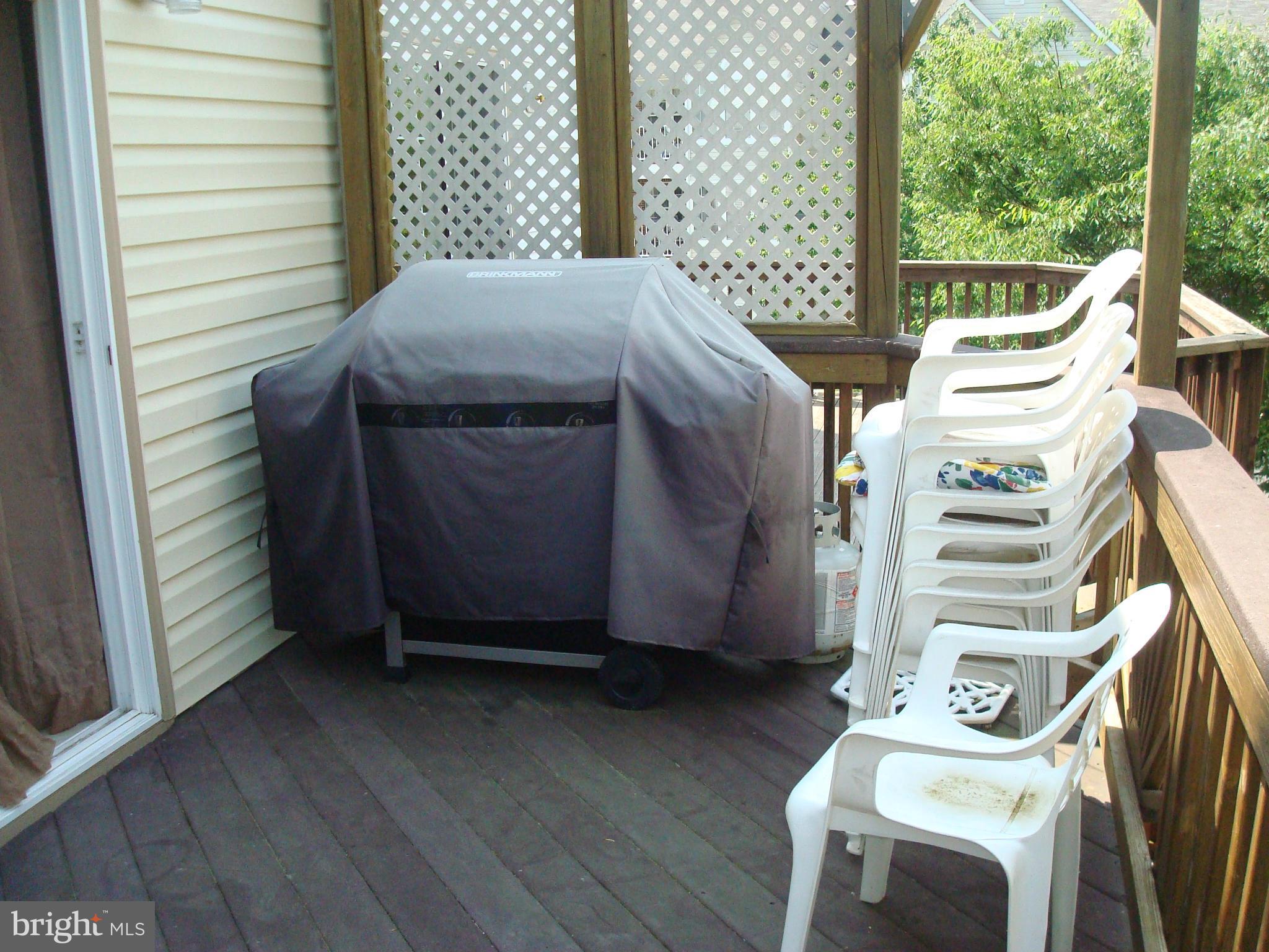 SHERBROOKE II TH CONDO - Residential Lease