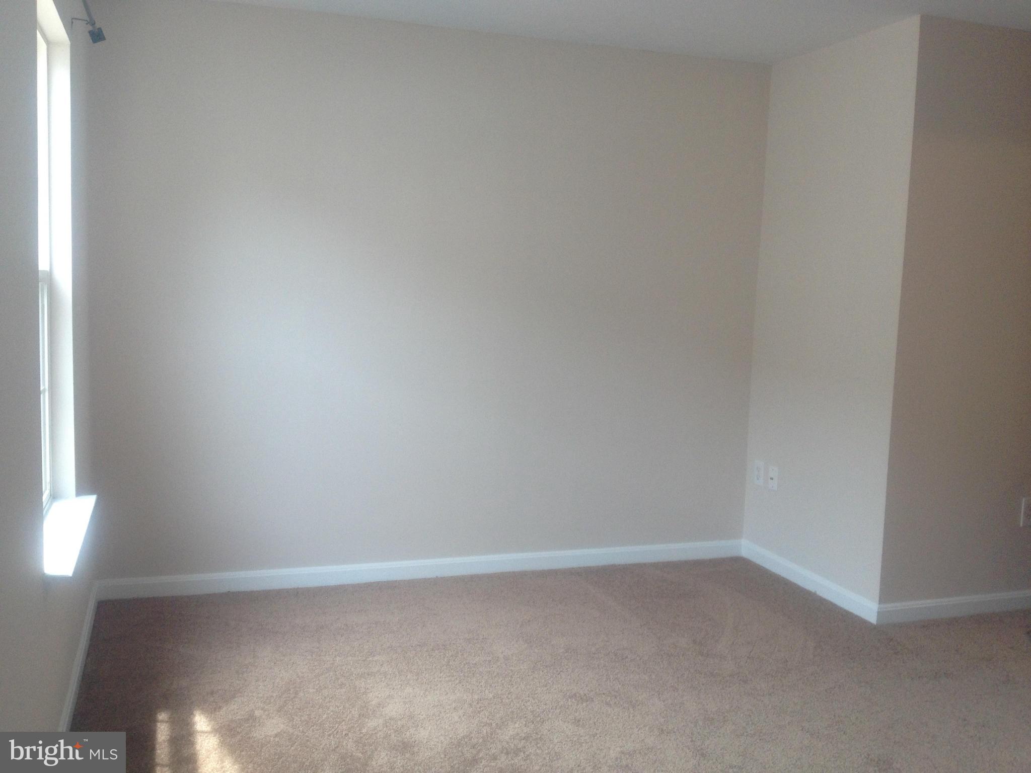 SHERBROOKE II TH CONDO - Residential Lease