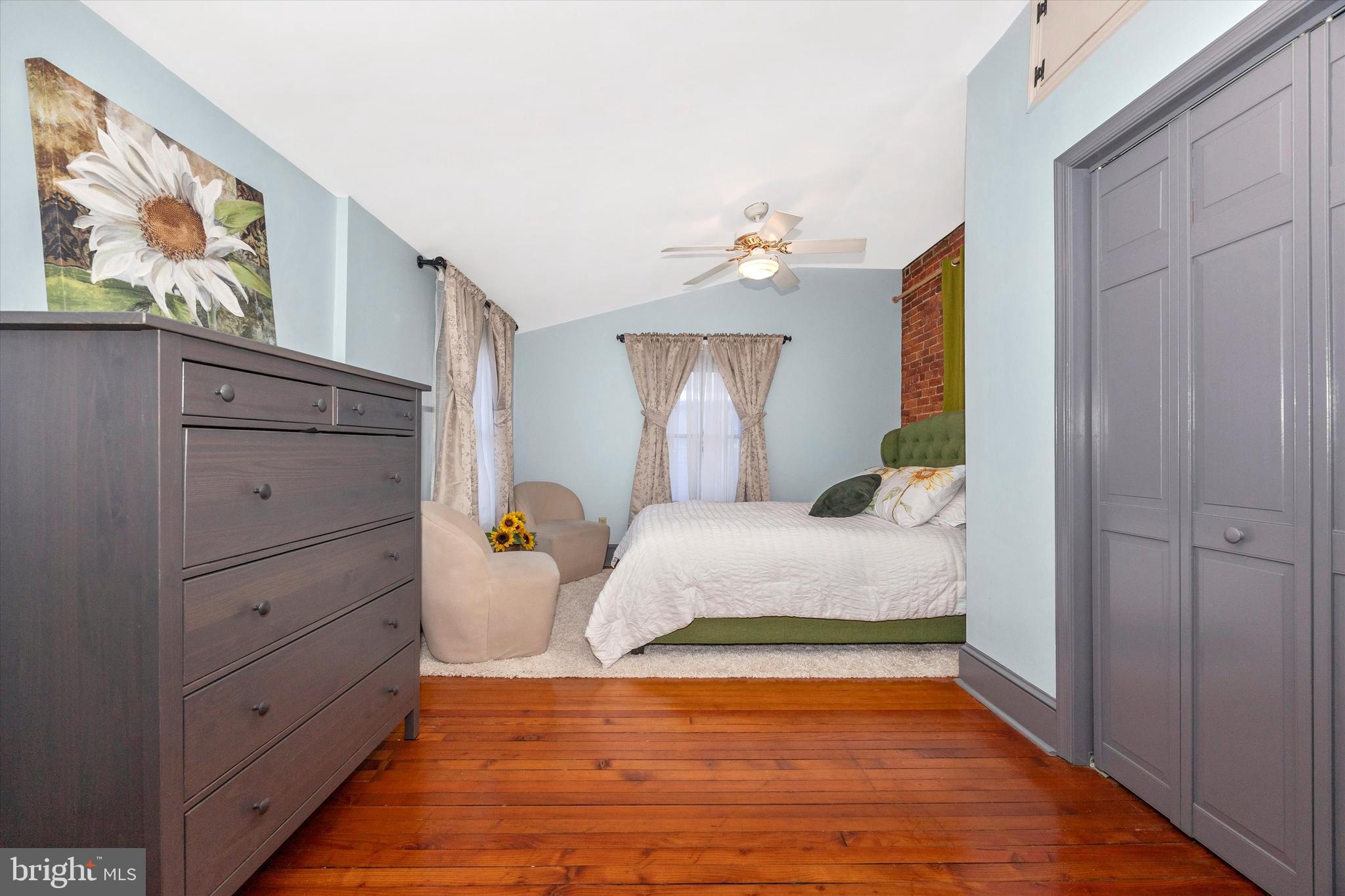 NEW MARKET HISTORIC DISTRICT - Residential