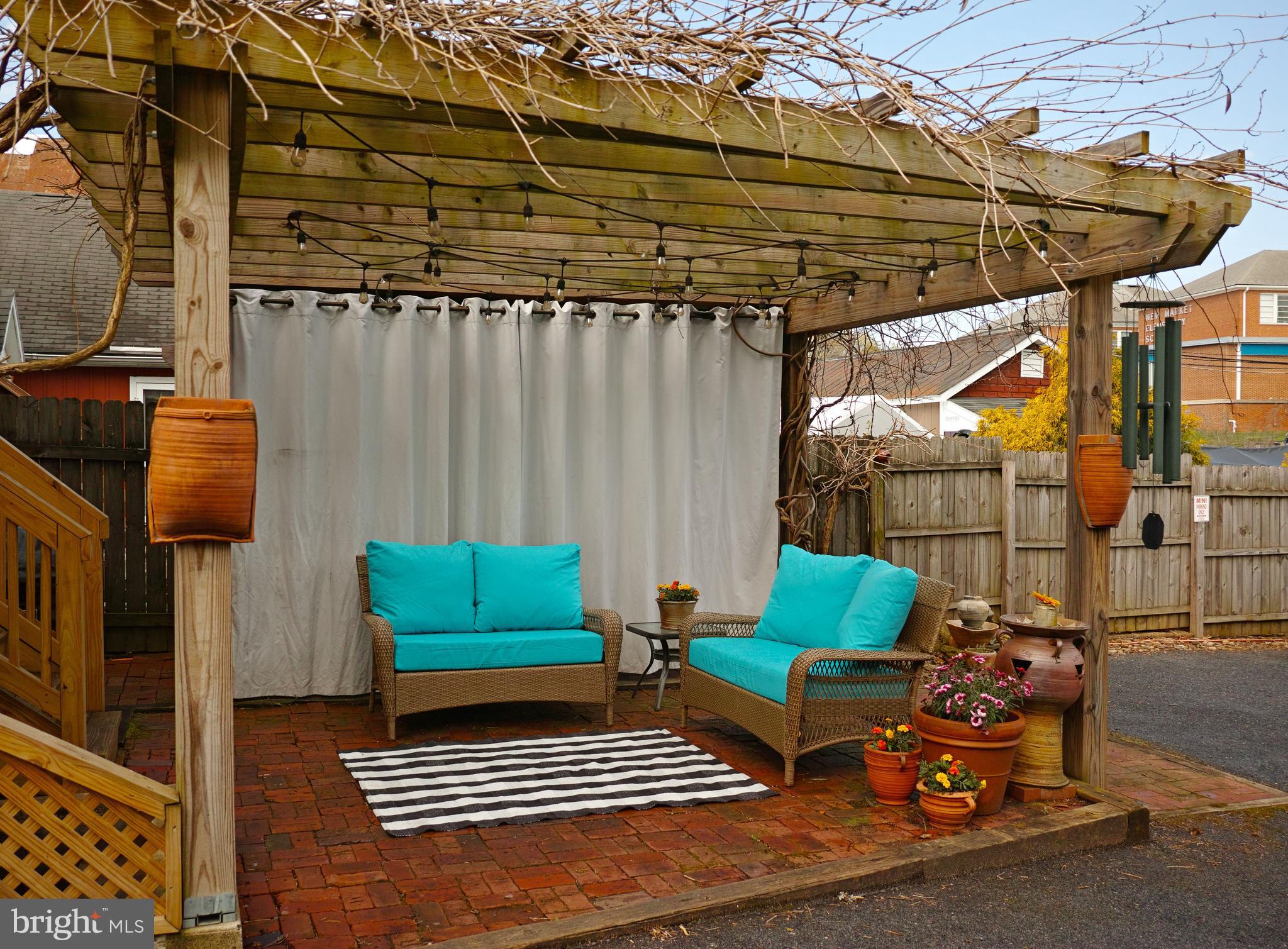 NEW MARKET HISTORIC DISTRICT - Residential