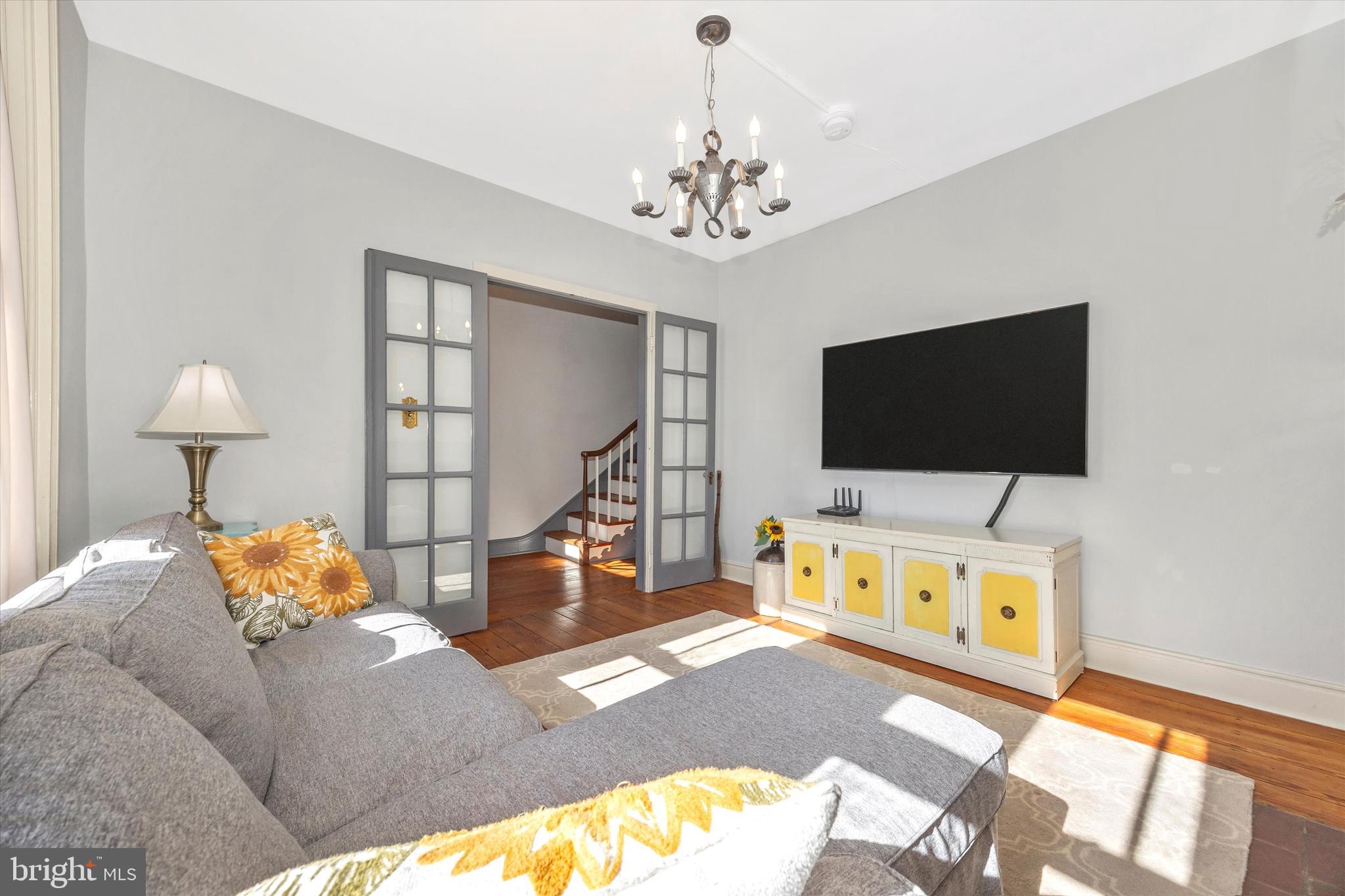 NEW MARKET HISTORIC DISTRICT - Residential