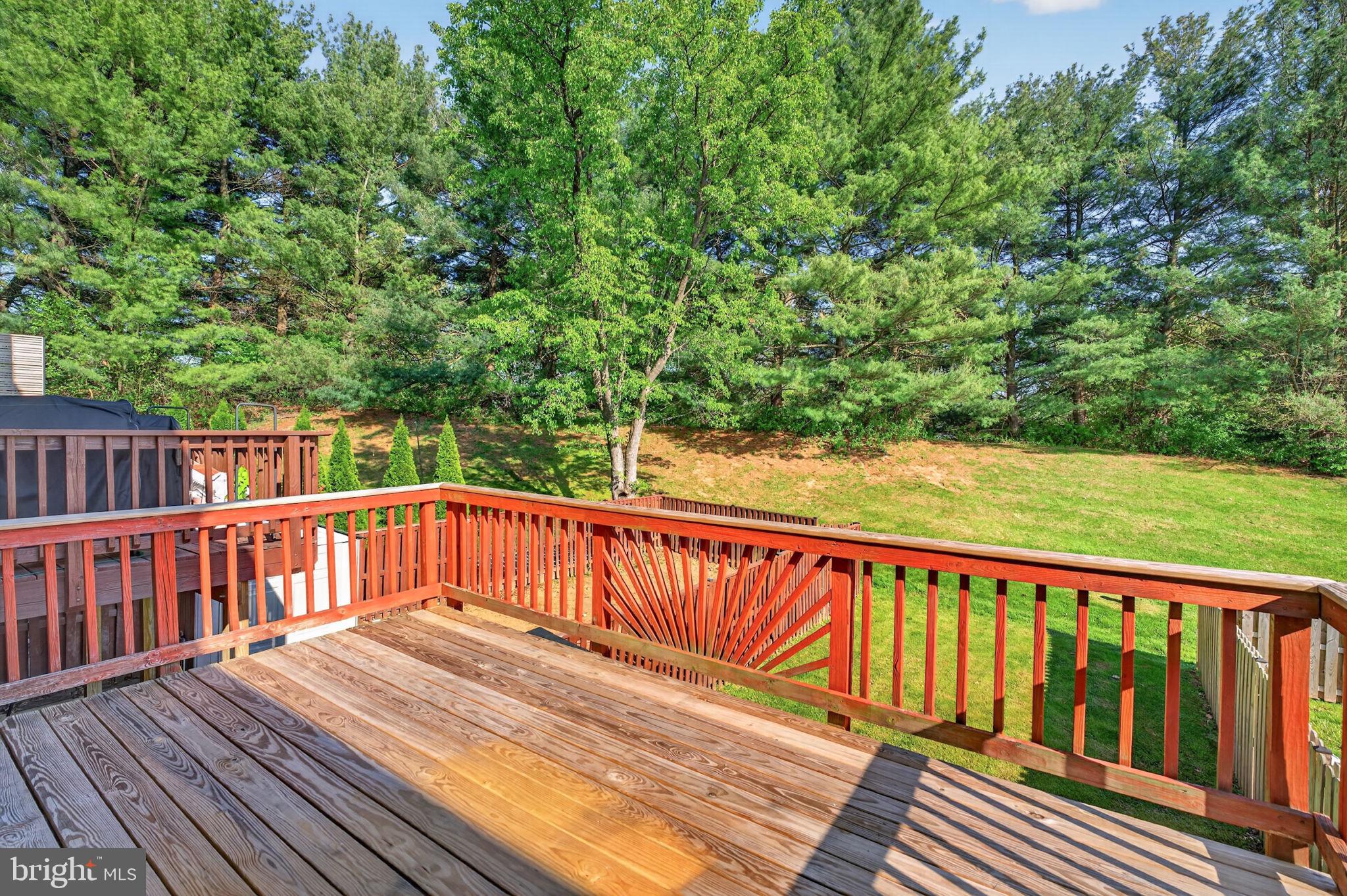 VILLAGE OF THOMAS RUN - Residential