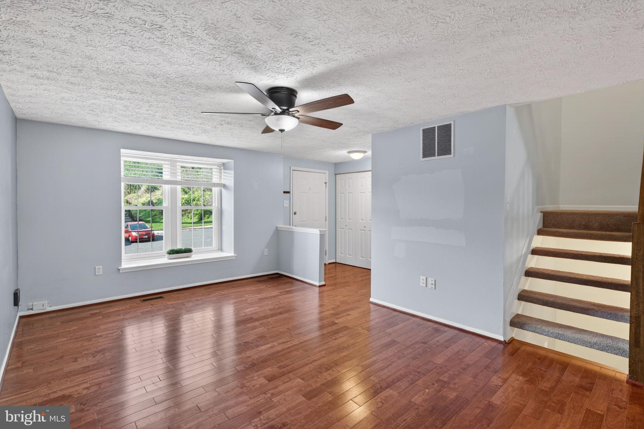 VILLAGE OF THOMAS RUN - Residential