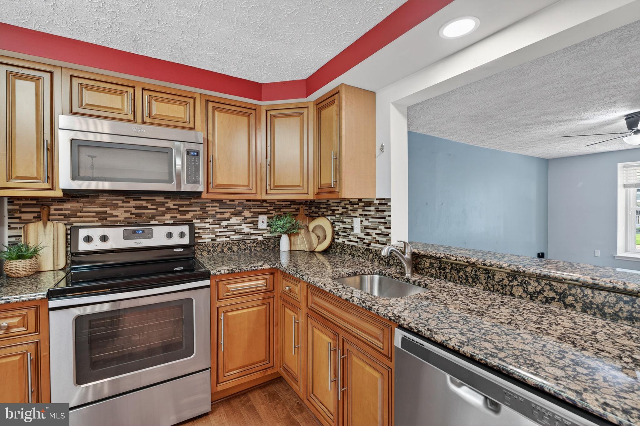 VILLAGE OF THOMAS RUN - Residential