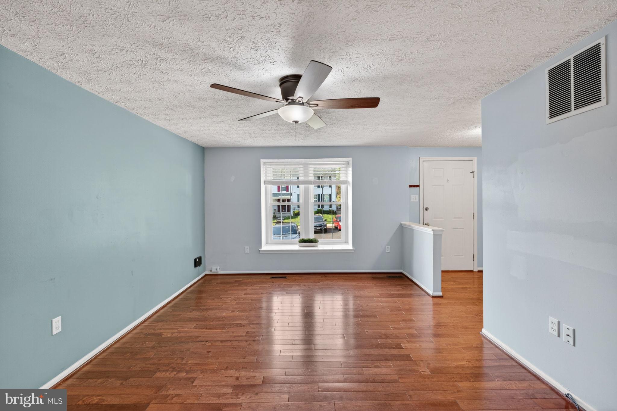 VILLAGE OF THOMAS RUN - Residential