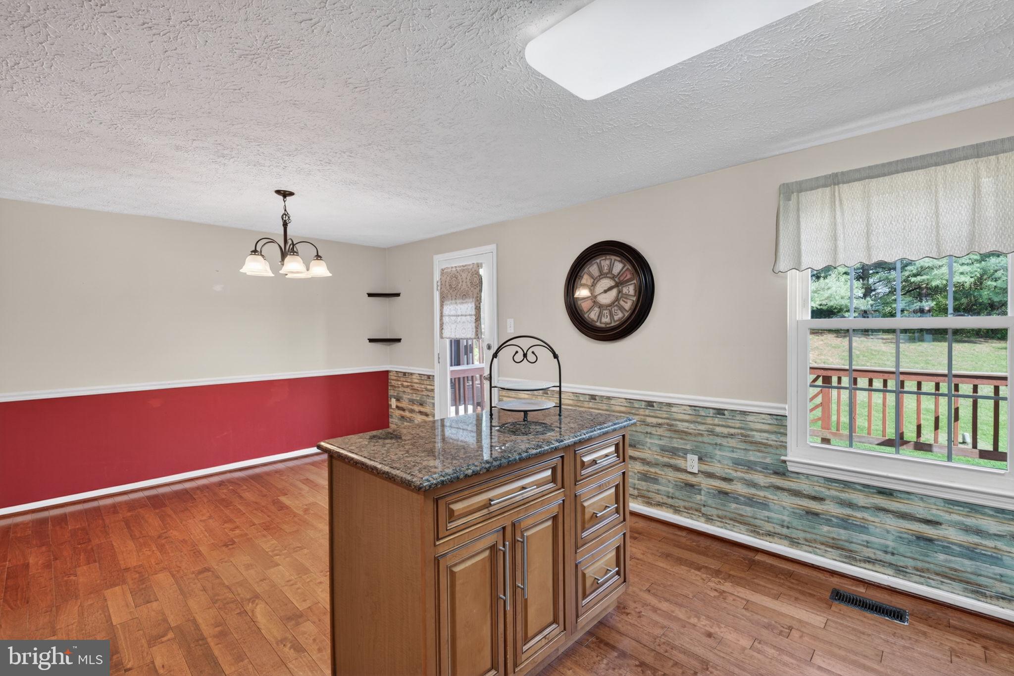 VILLAGE OF THOMAS RUN - Residential